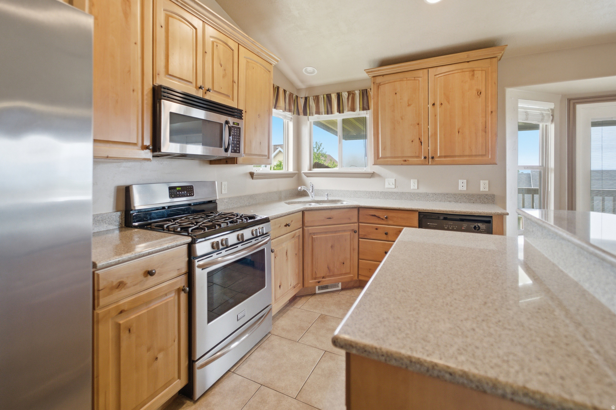 SIENA VISTA - Residential