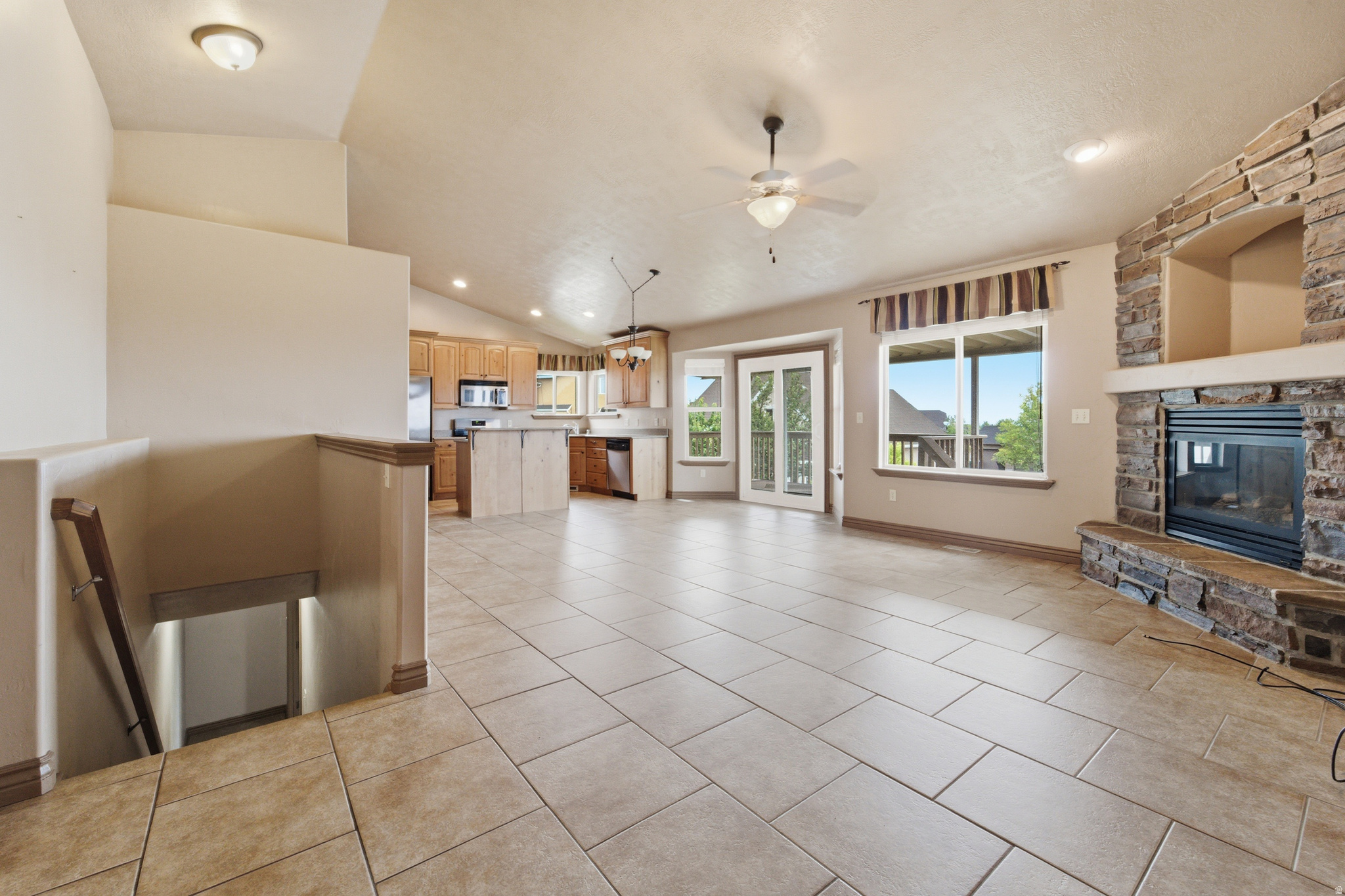 SIENA VISTA - Residential