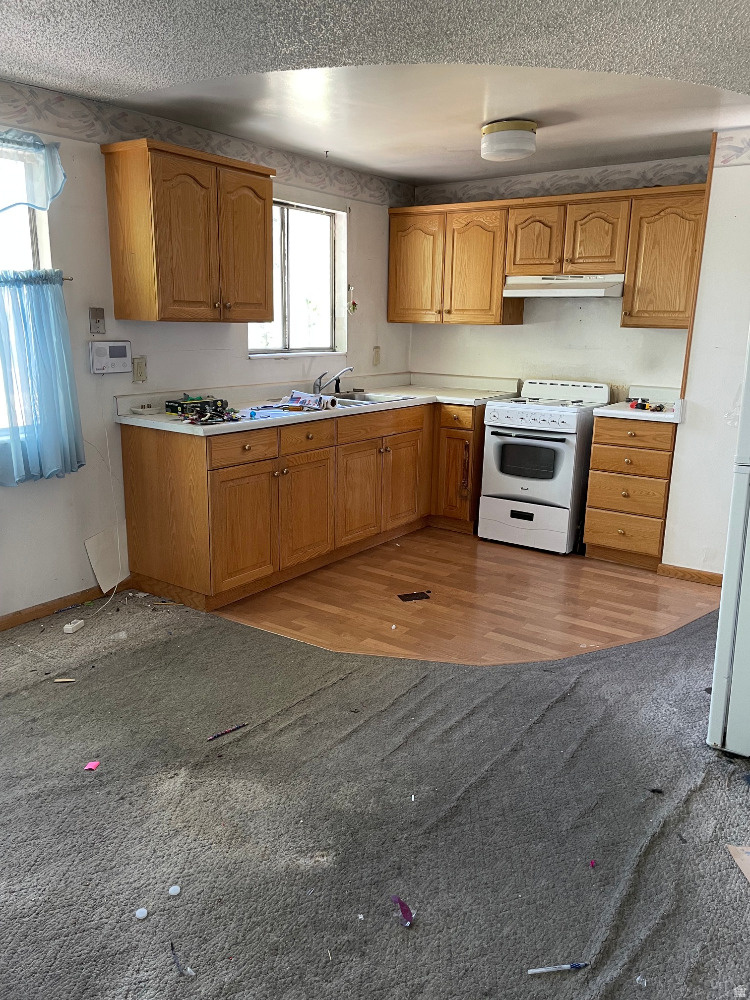 CLINTON DOWN - Residential