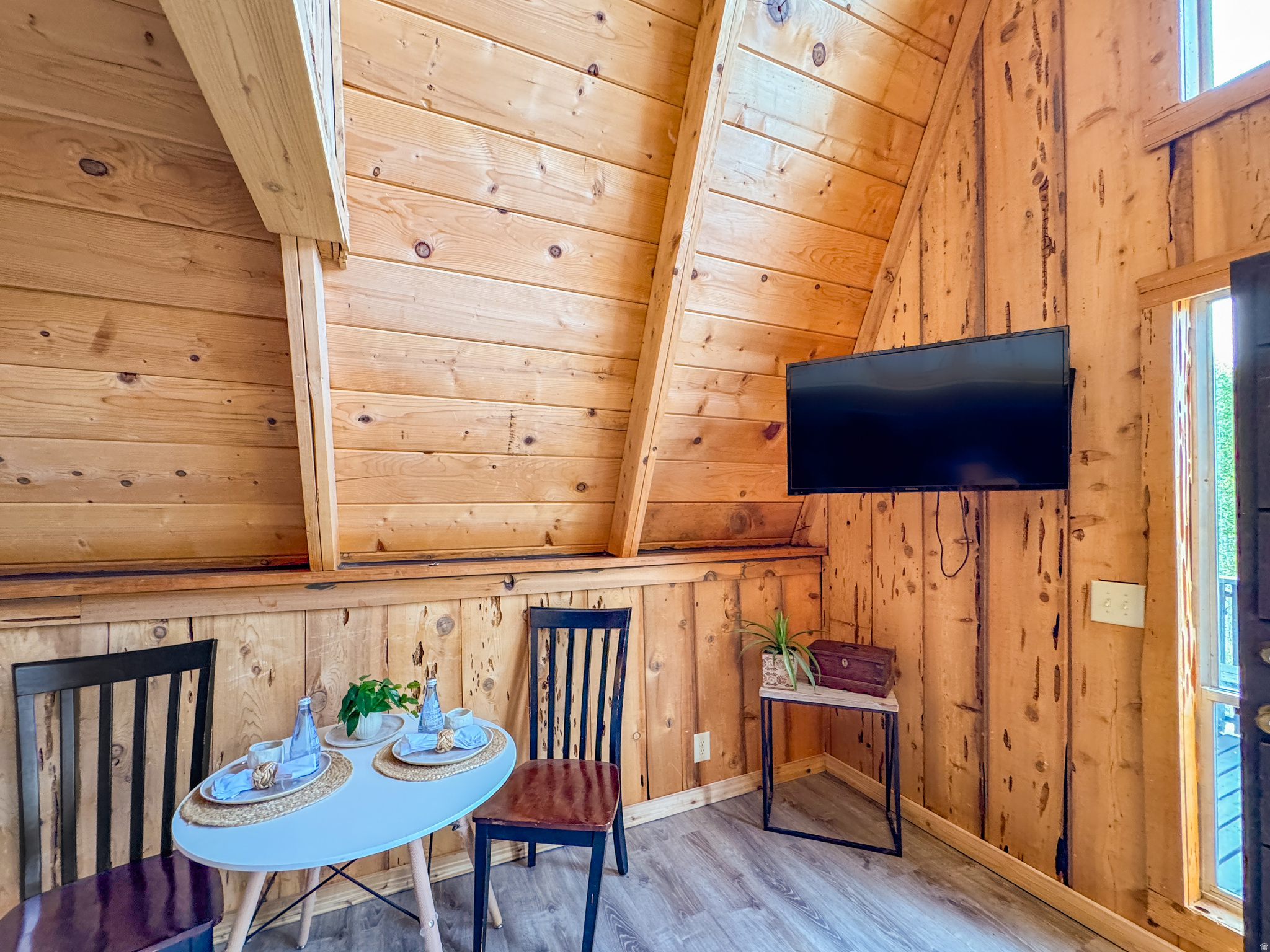 NORTH SUMMIT - Residential