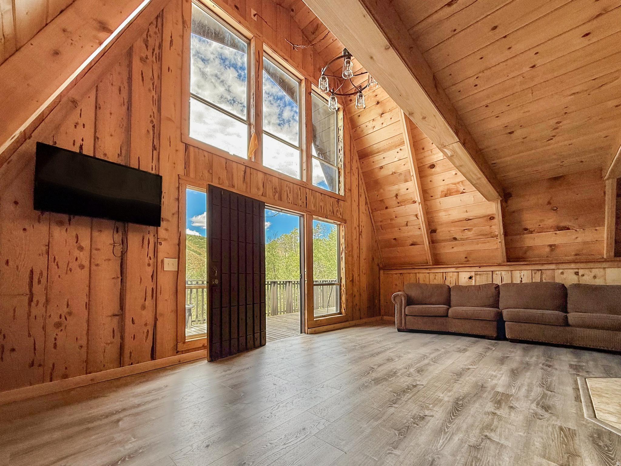 NORTH SUMMIT - Residential