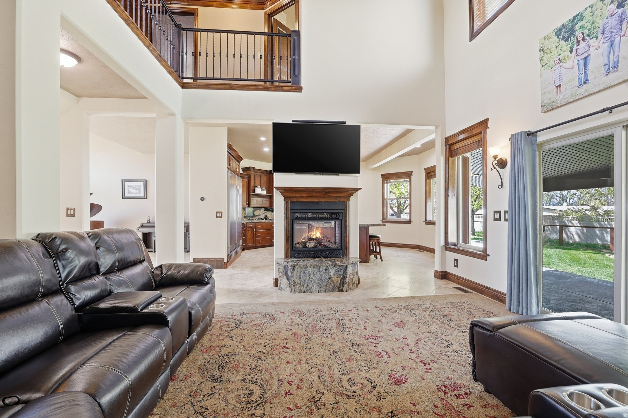 HOLMGREN ESTATE - Residential