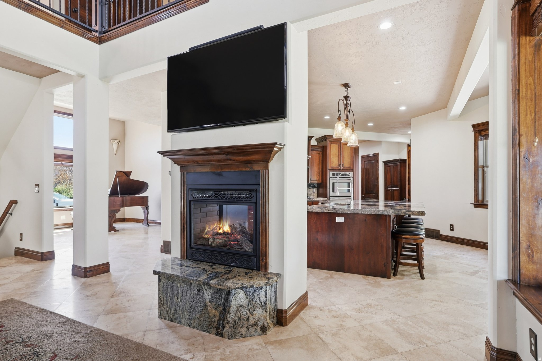 HOLMGREN ESTATE - Residential