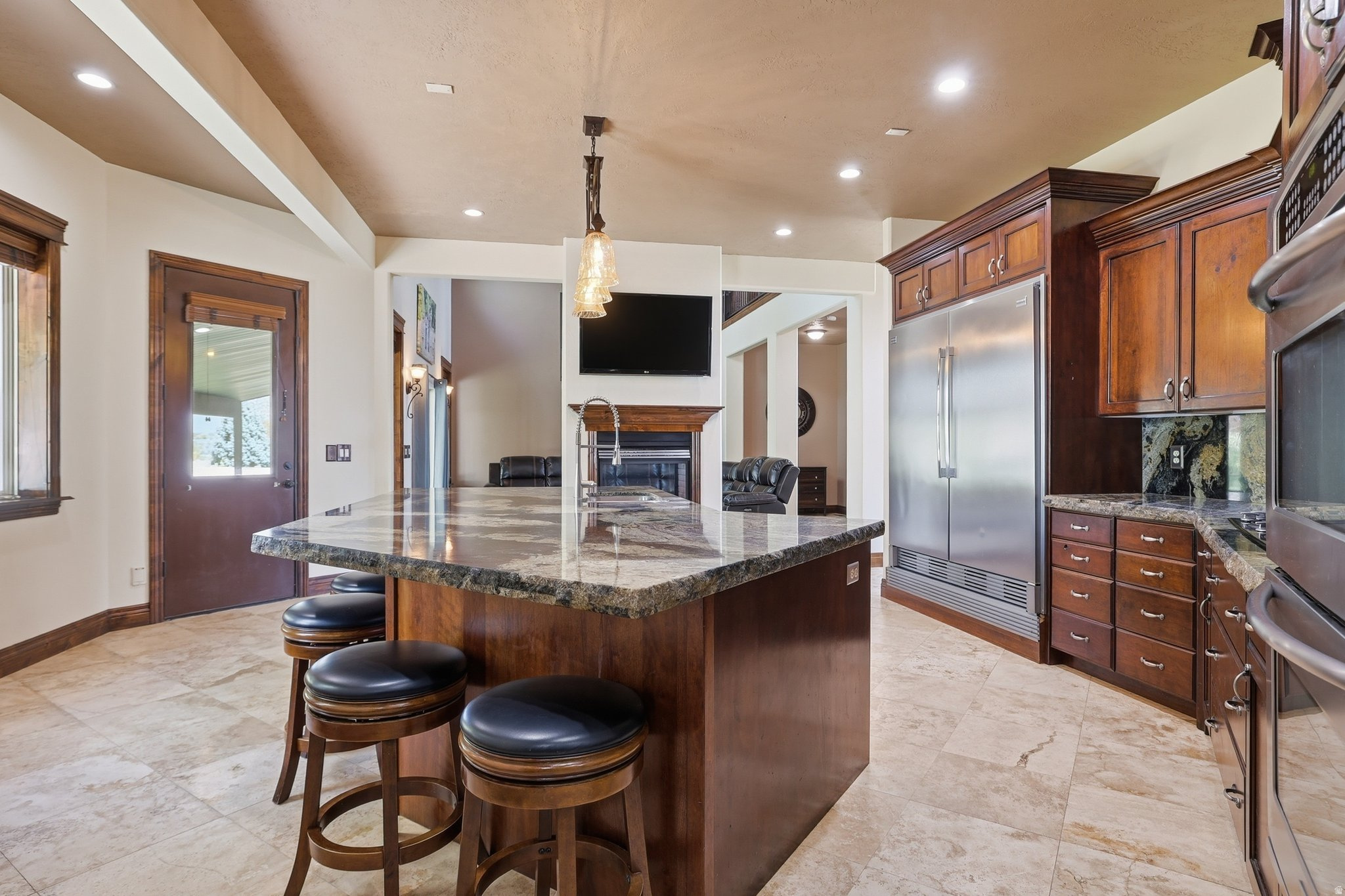 HOLMGREN ESTATE - Residential