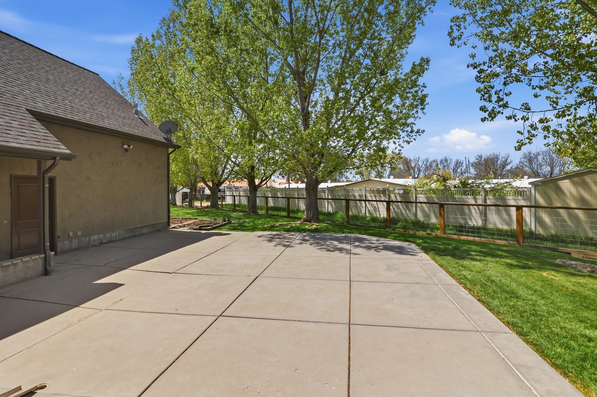 HOLMGREN ESTATE - Residential