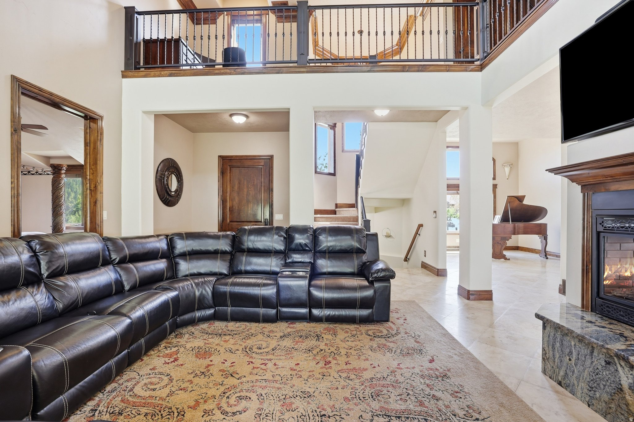 HOLMGREN ESTATE - Residential