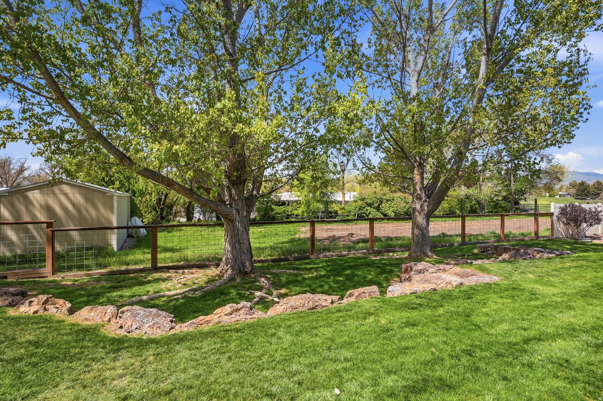 HOLMGREN ESTATE - Residential