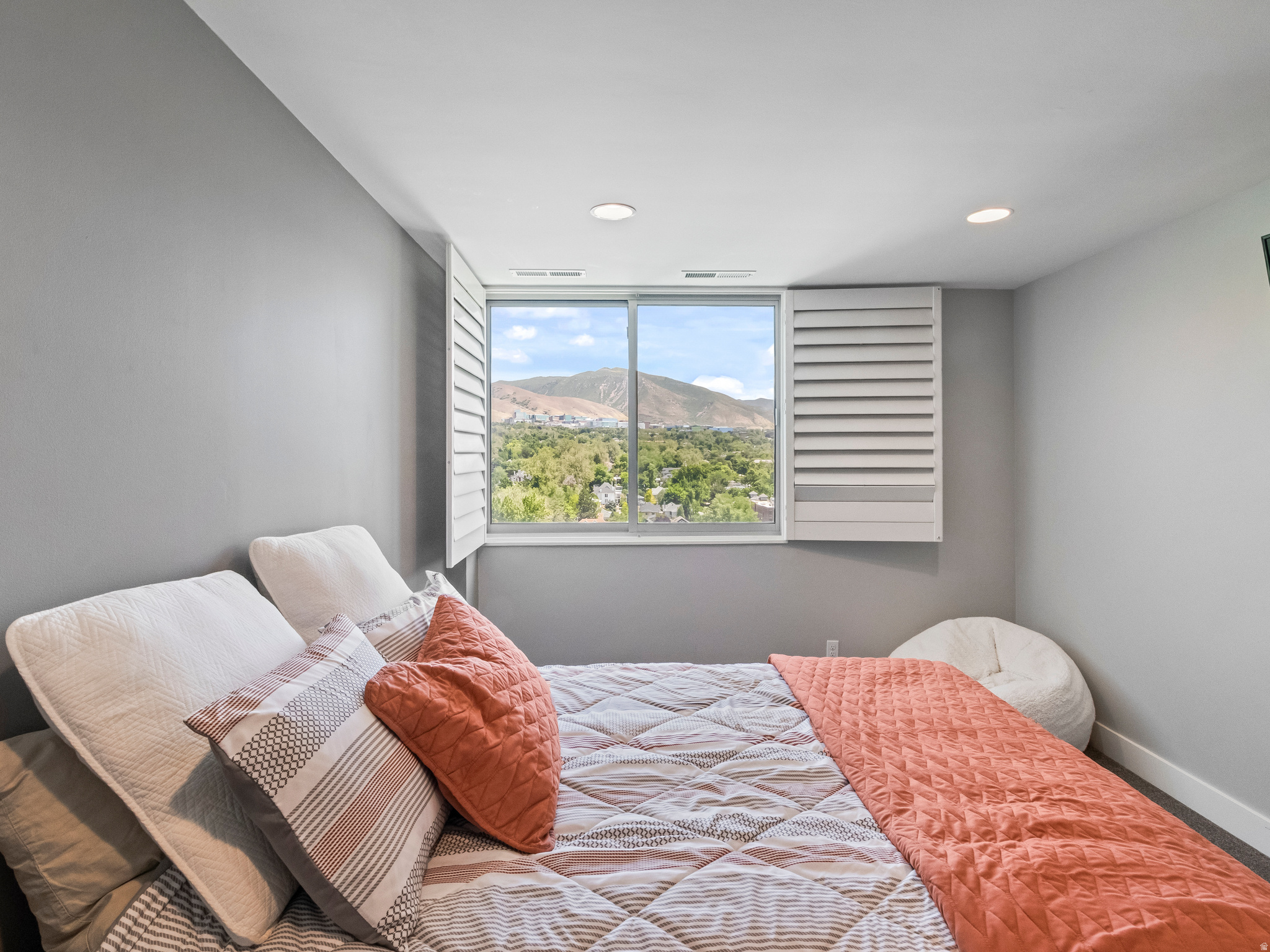 BONNEVILLE TOWER - Residential
