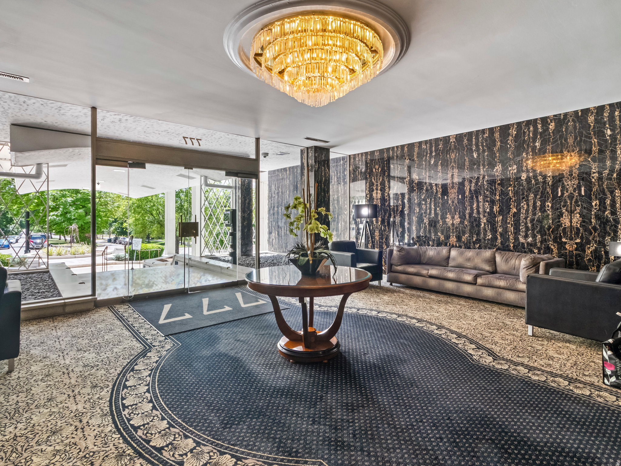 BONNEVILLE TOWER - Residential