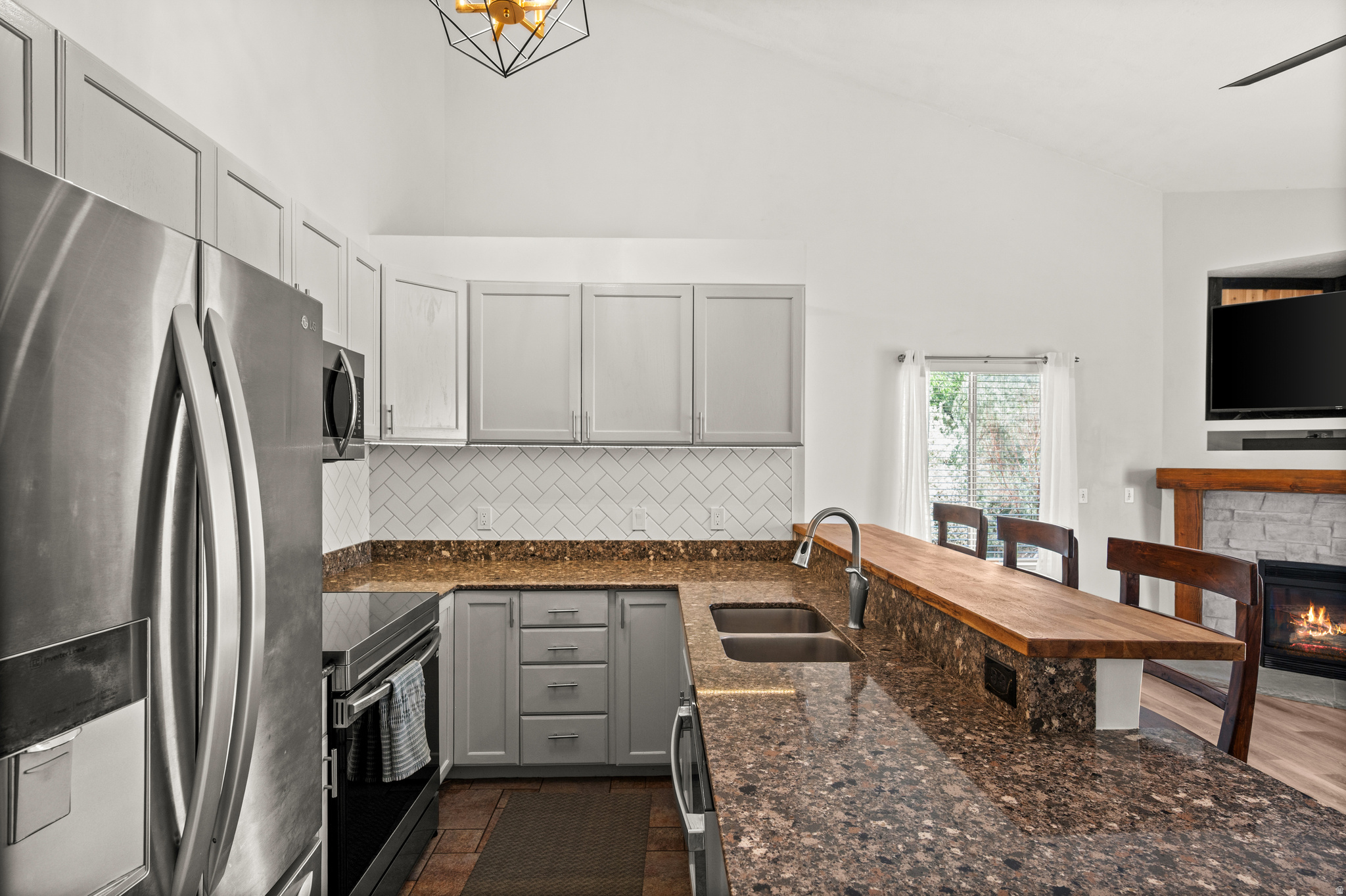 JEFFERSON PLACE CONDO - Residential