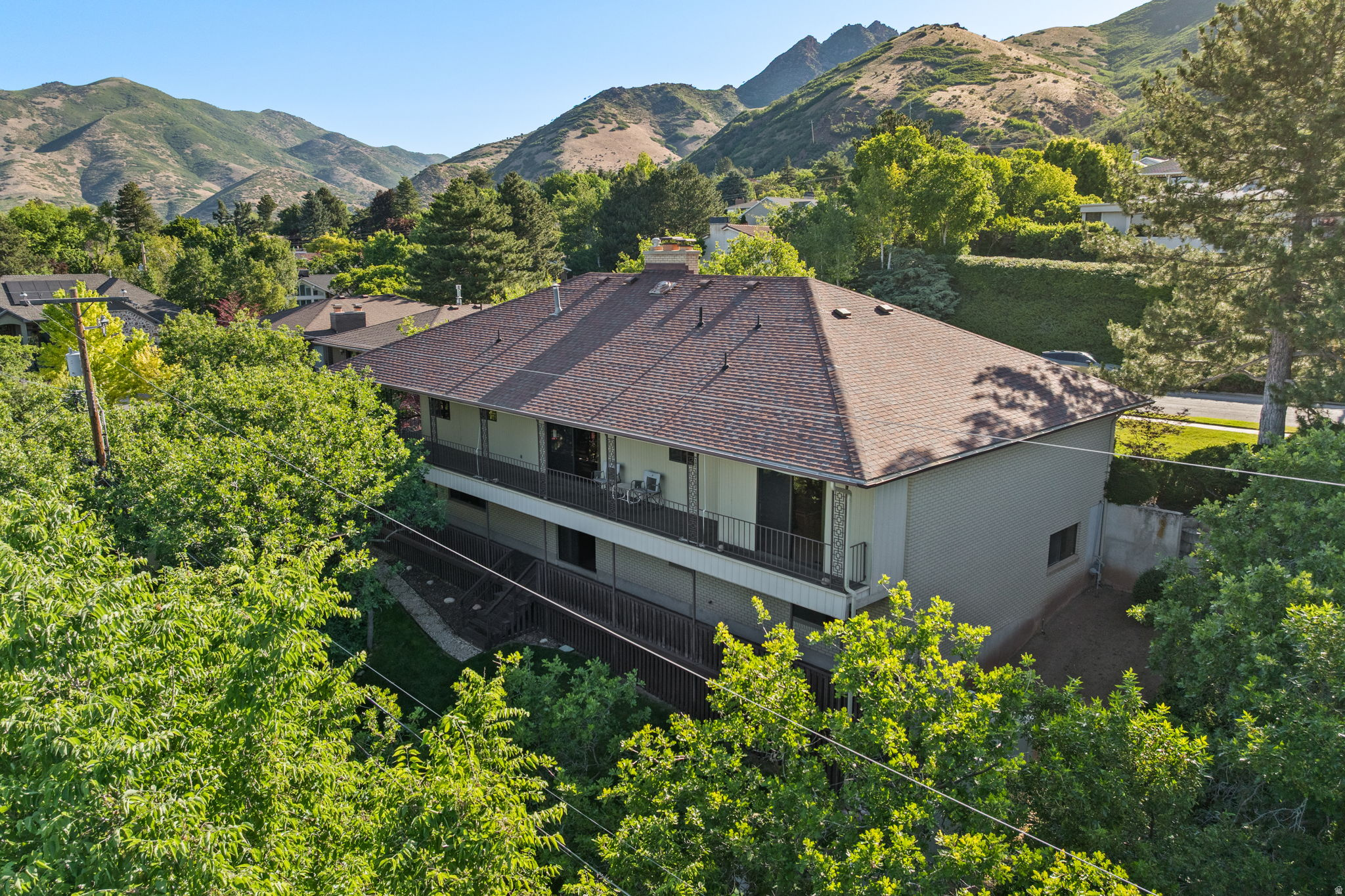 SUNSET OAKS - Residential