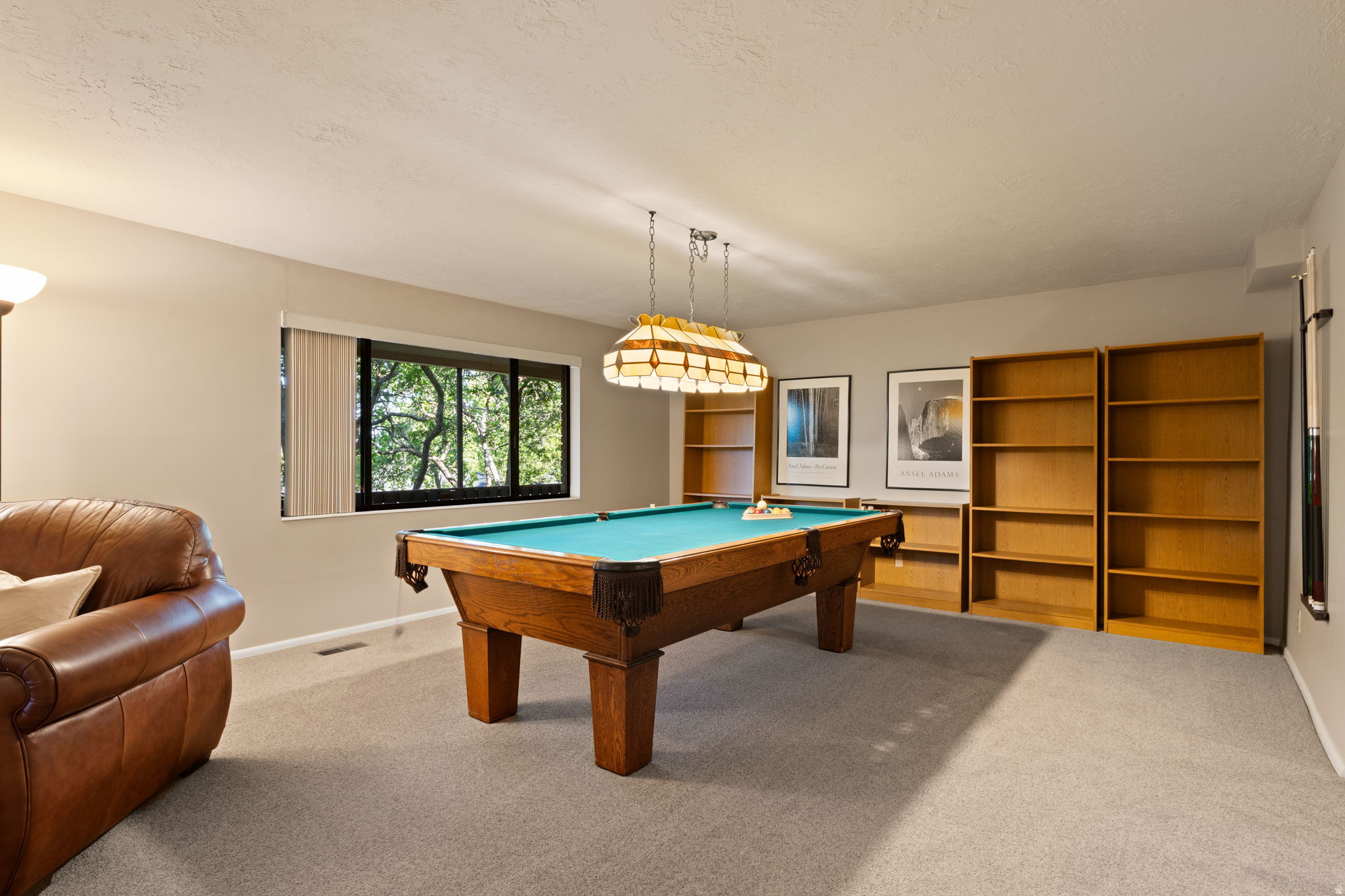 SUNSET OAKS - Residential