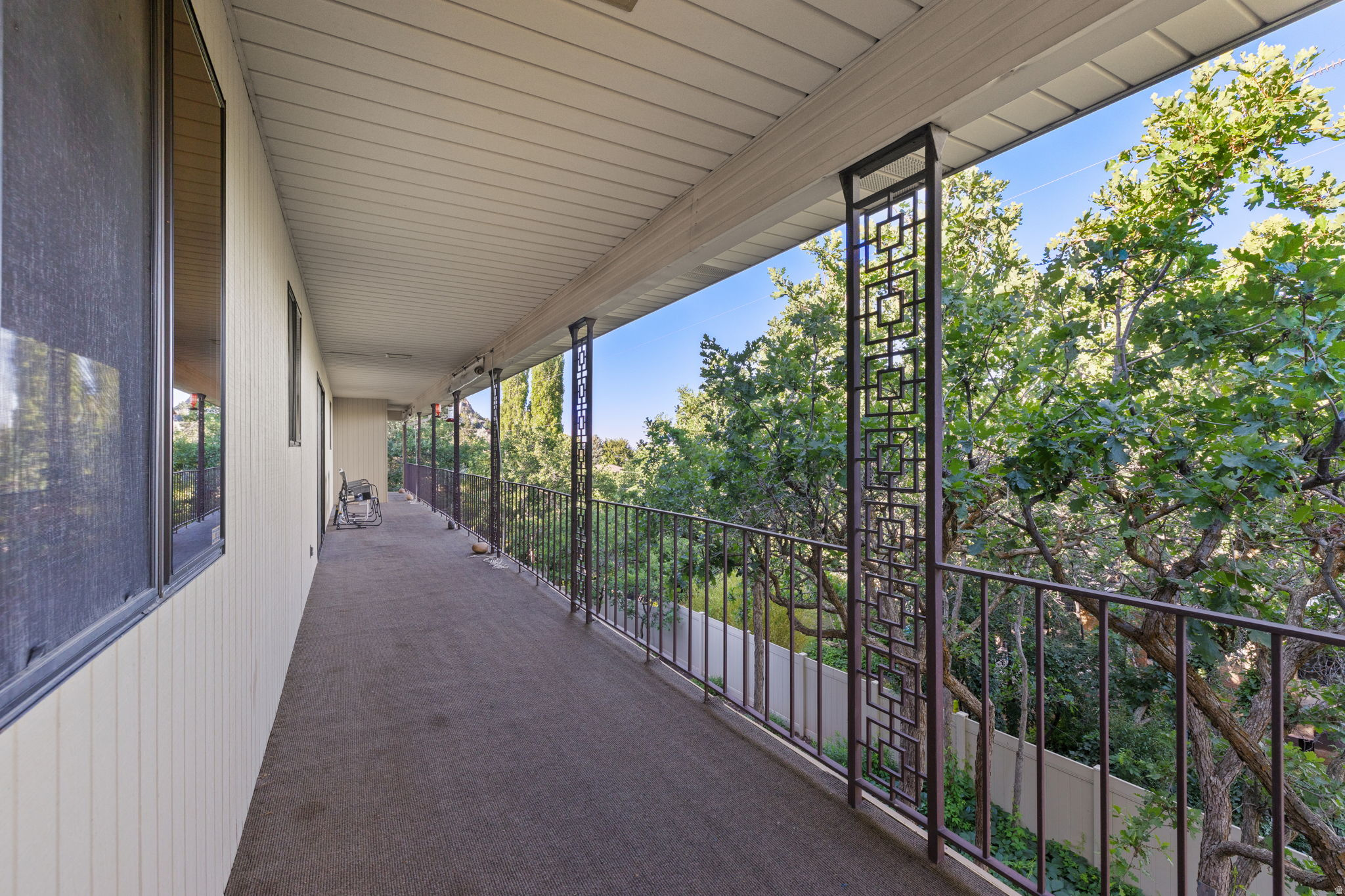 SUNSET OAKS - Residential