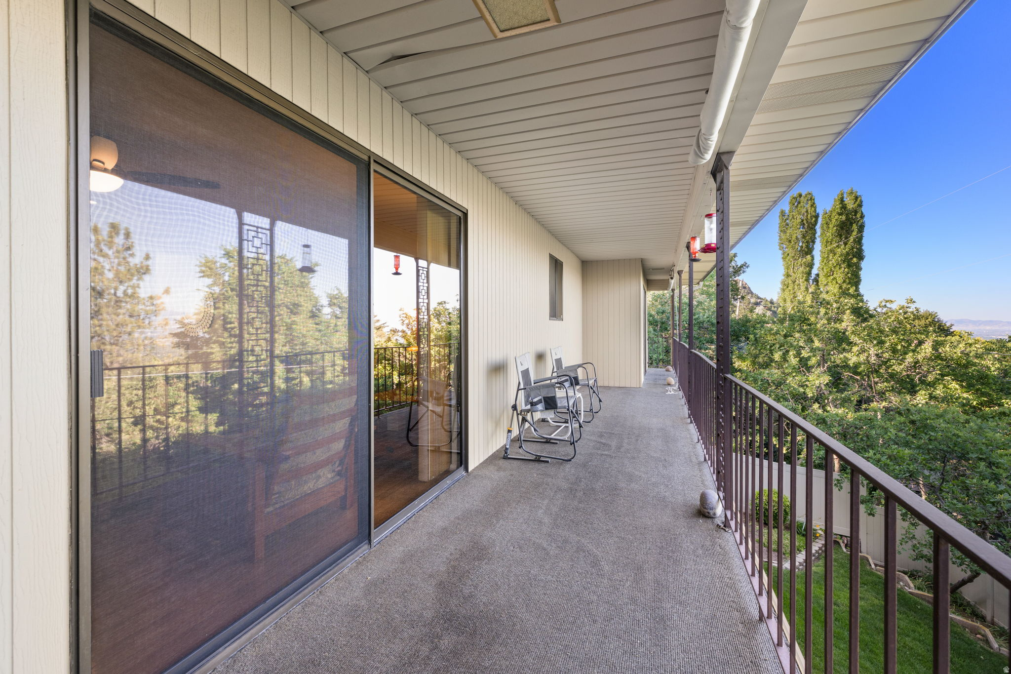 SUNSET OAKS - Residential
