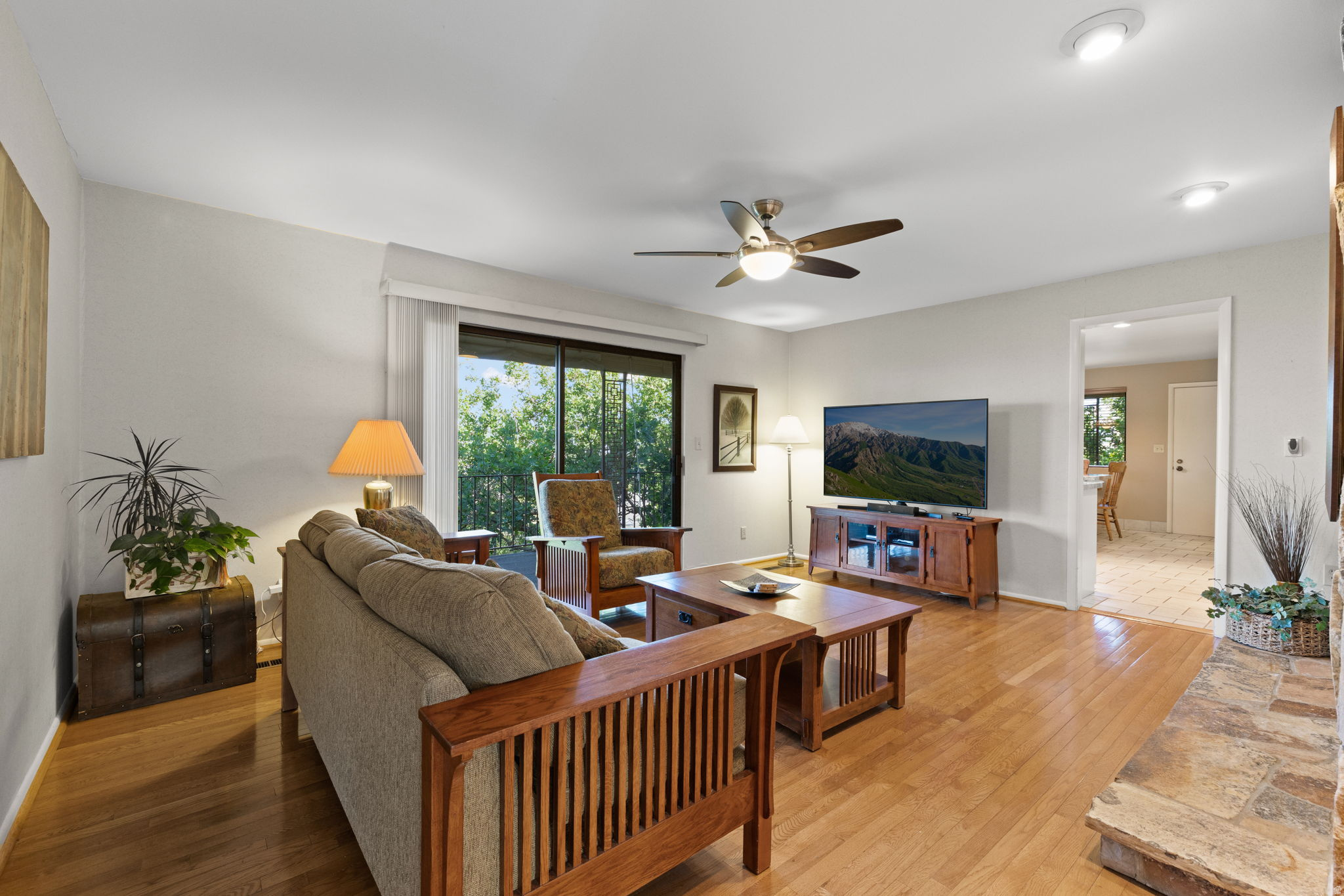 SUNSET OAKS - Residential