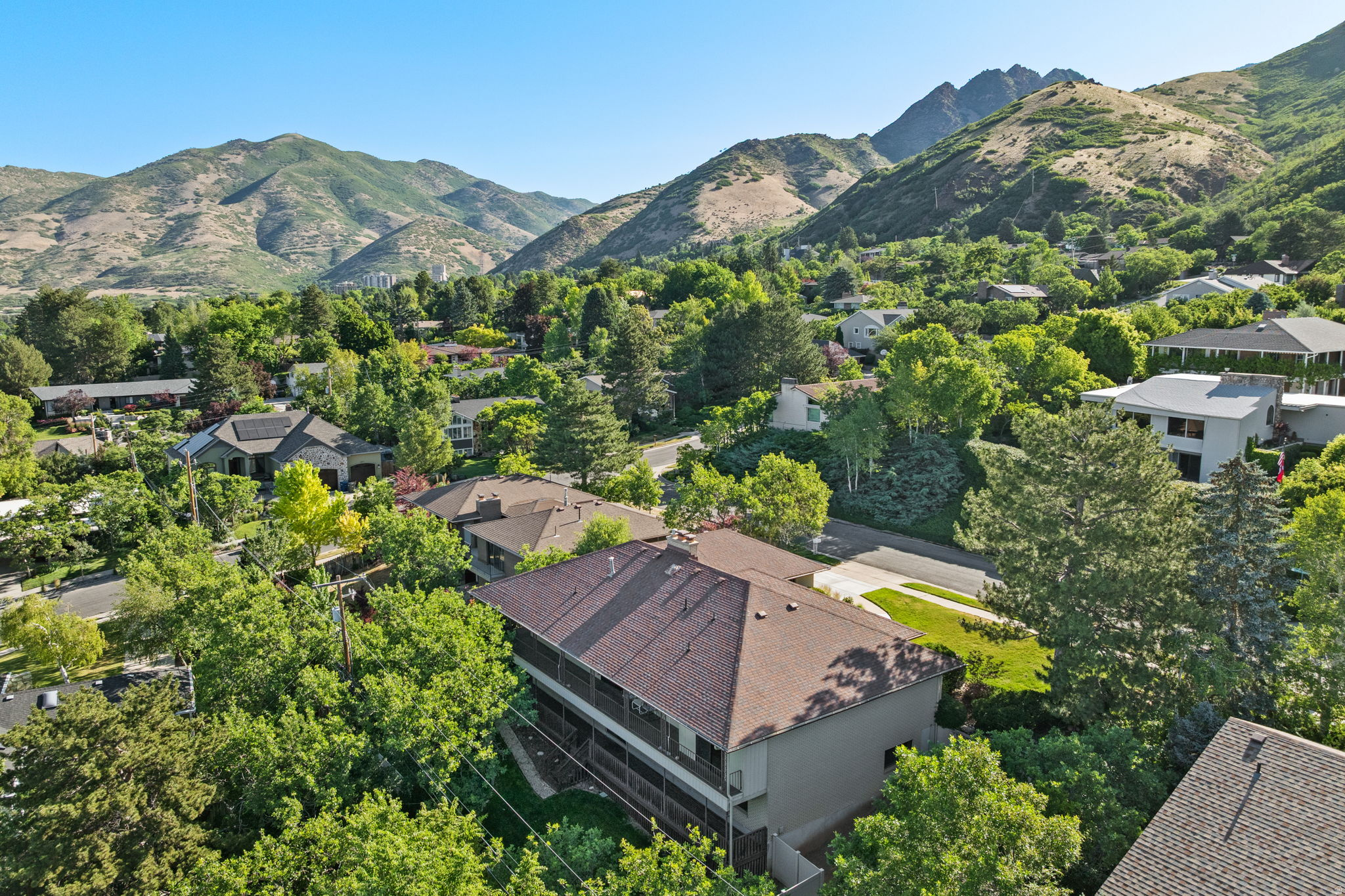 SUNSET OAKS - Residential