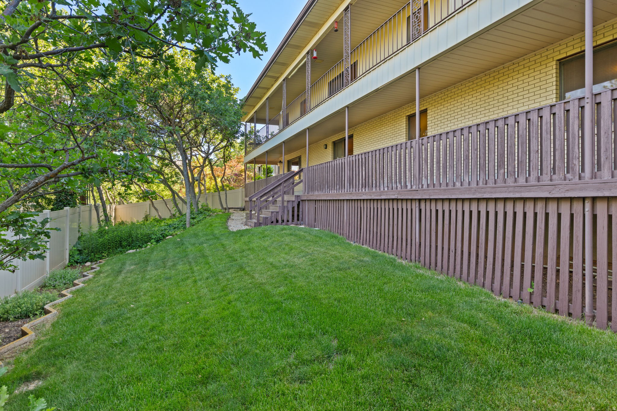 SUNSET OAKS - Residential
