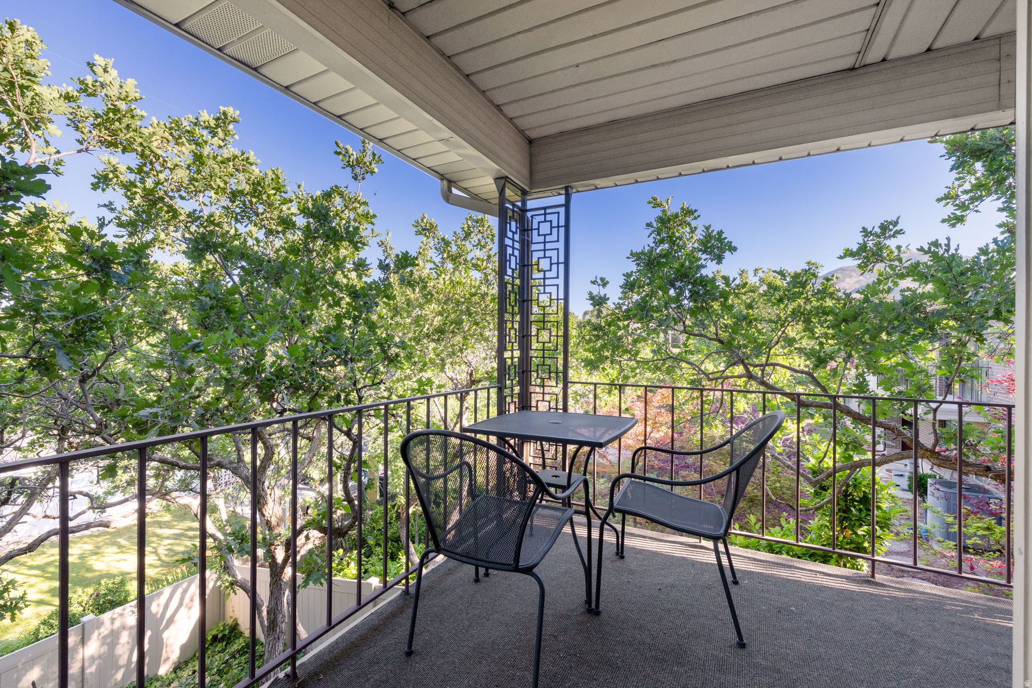 SUNSET OAKS - Residential