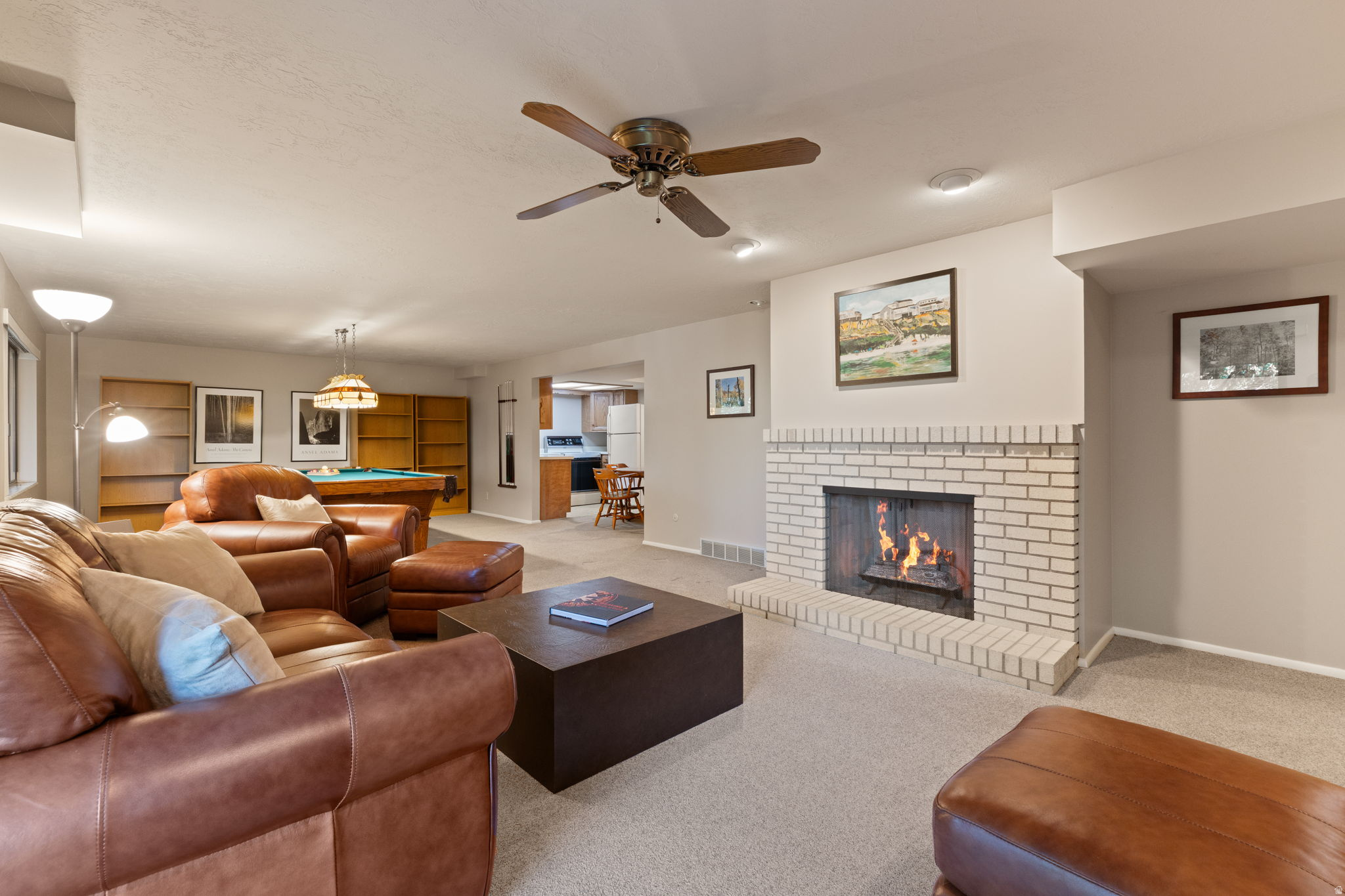 SUNSET OAKS - Residential