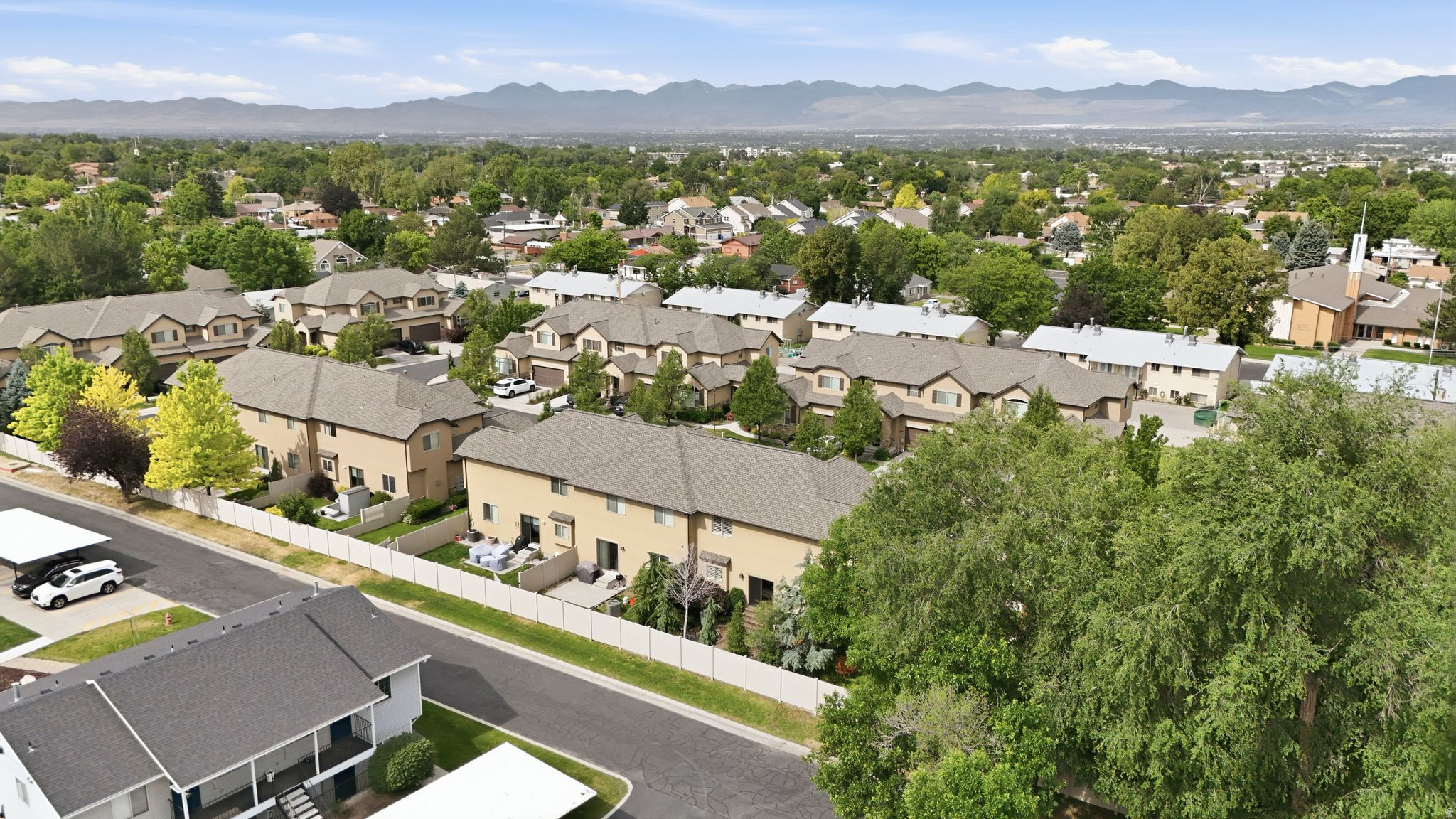 VIANSA VILLAS PUD - Residential