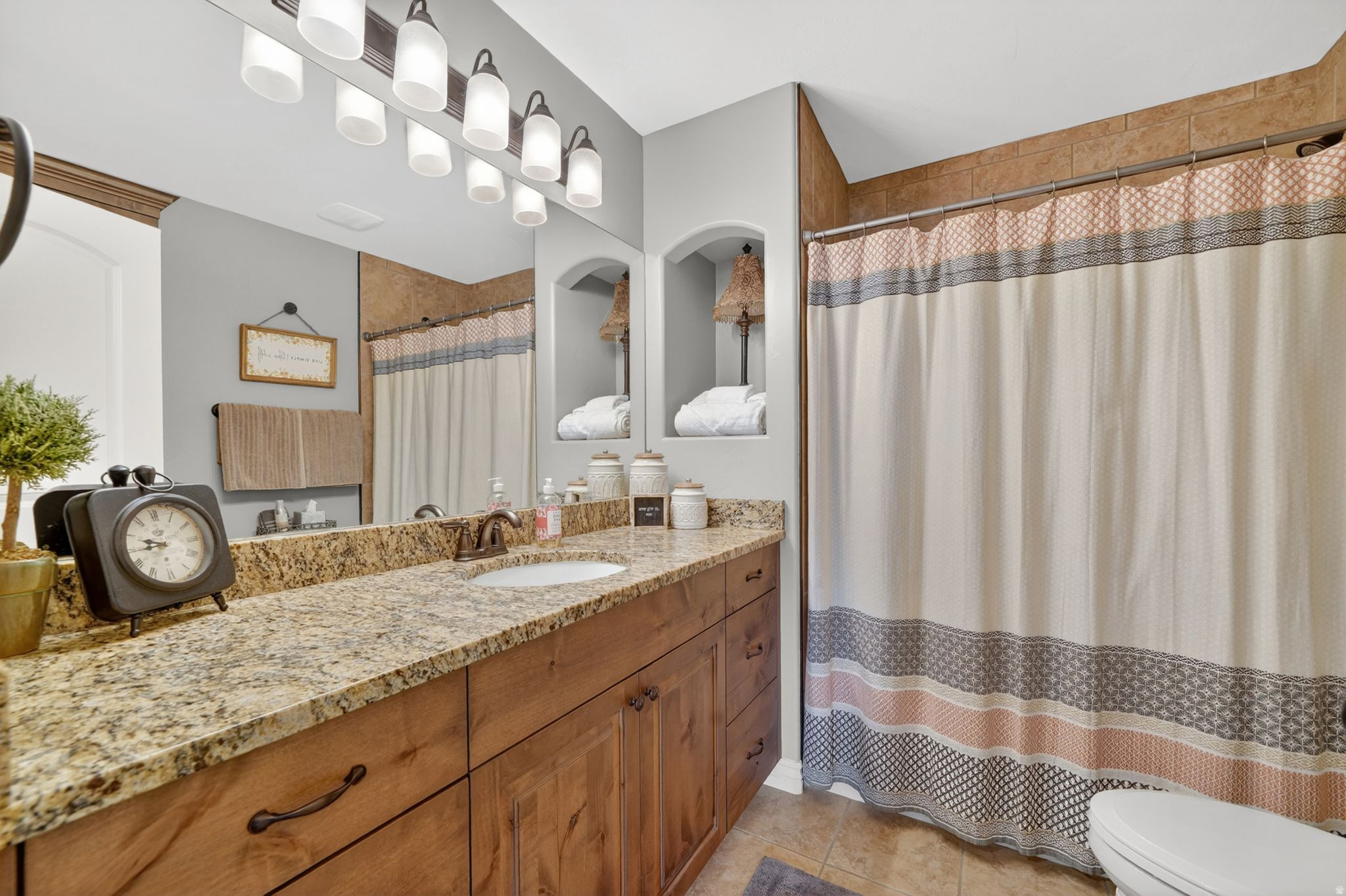 VIANSA VILLAS PUD - Residential