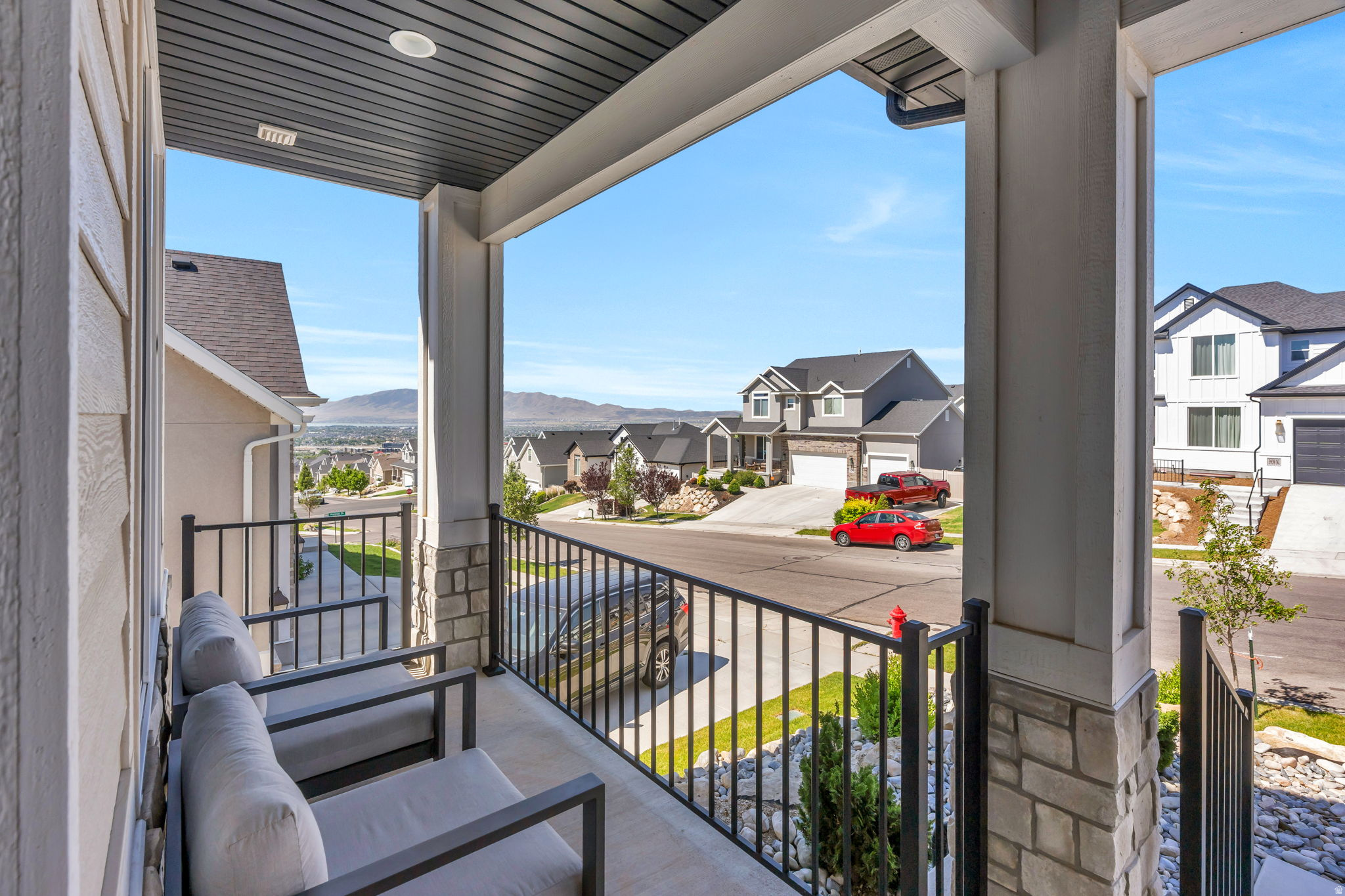 CROSSING AT TRAVERSE - Residential