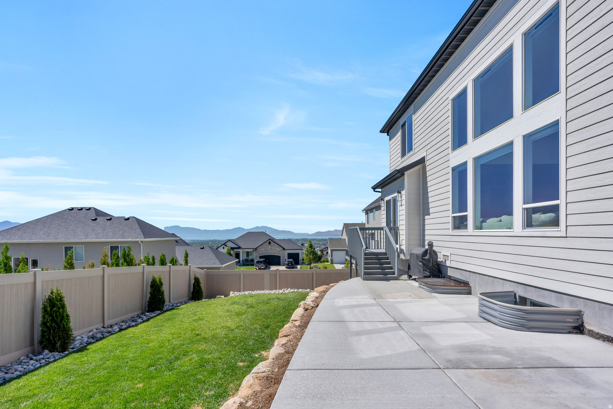 CROSSING AT TRAVERSE - Residential
