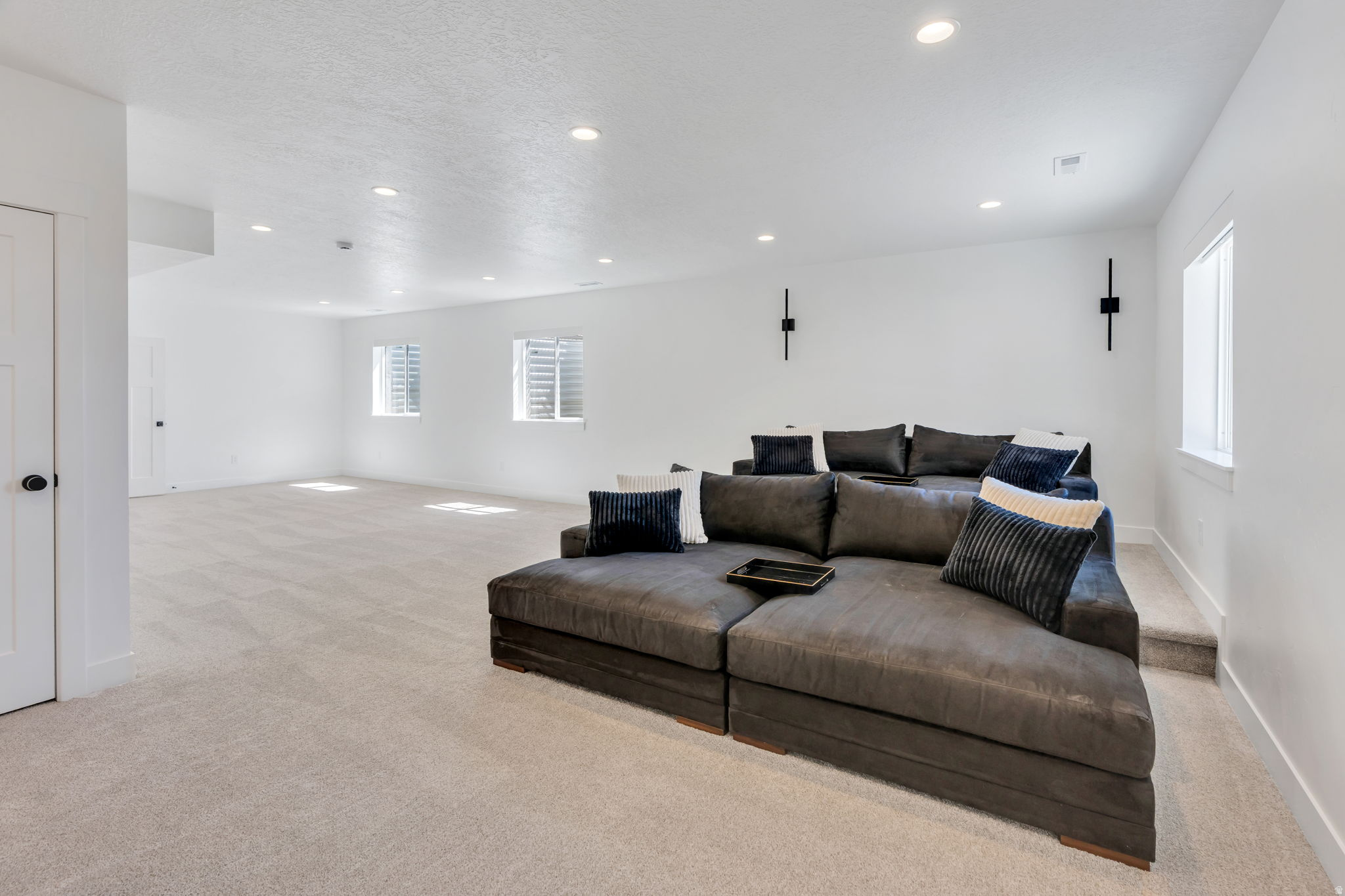 CROSSING AT TRAVERSE - Residential