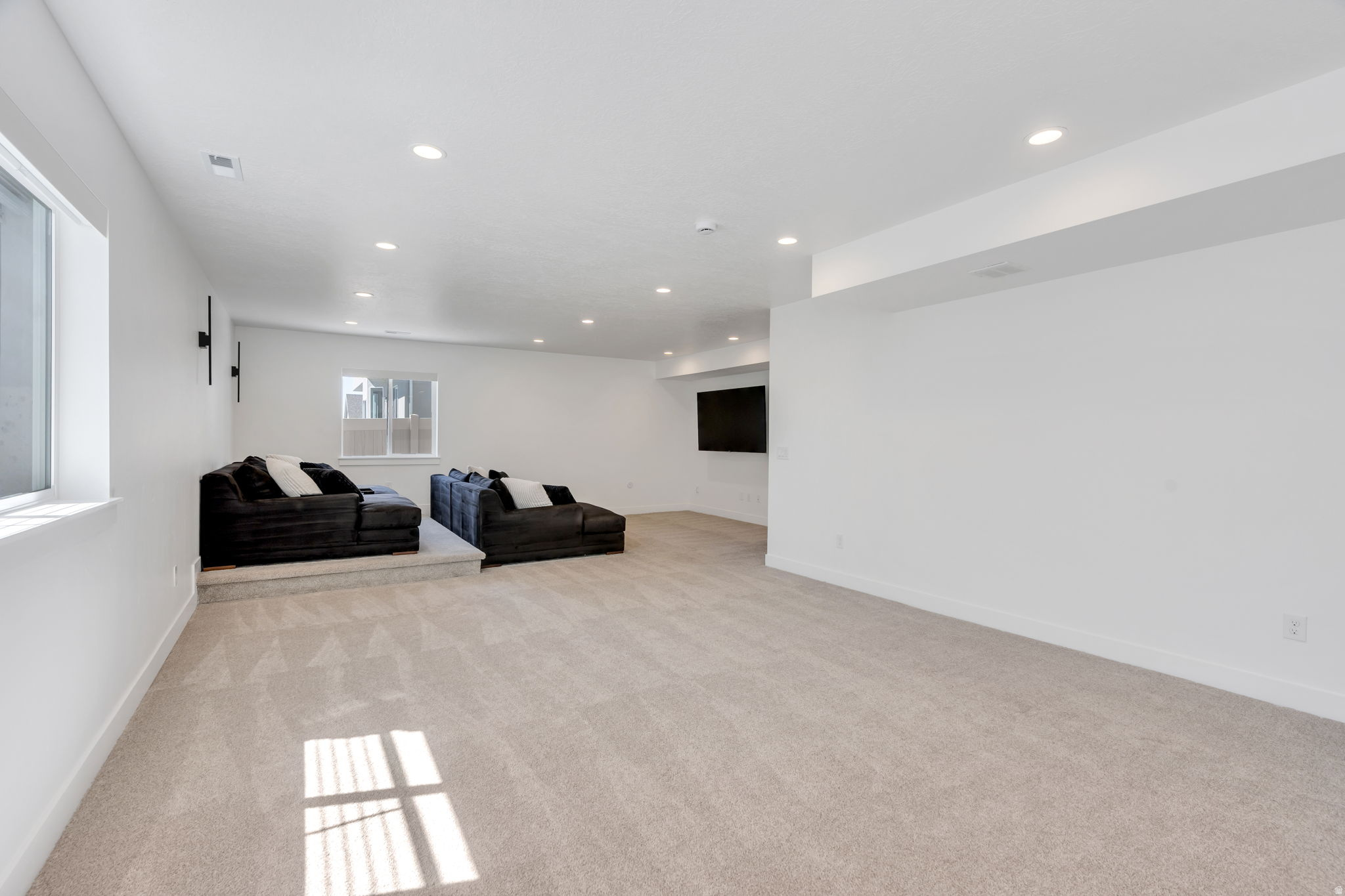 CROSSING AT TRAVERSE - Residential