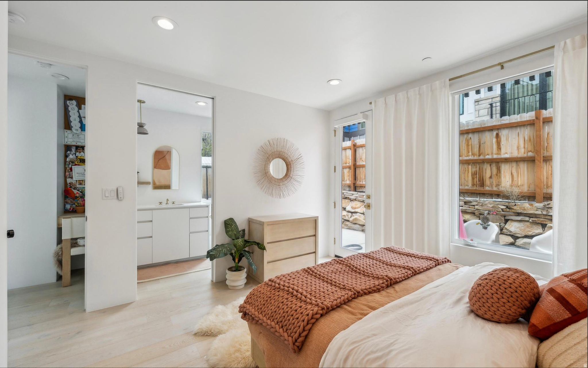SNYDERS ADDITION - Residential