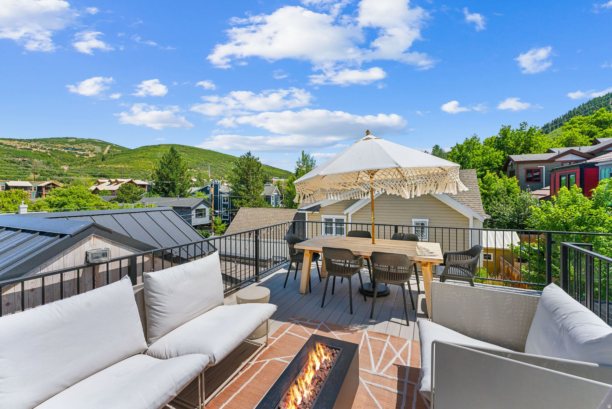 SNYDERS ADDITION - Residential