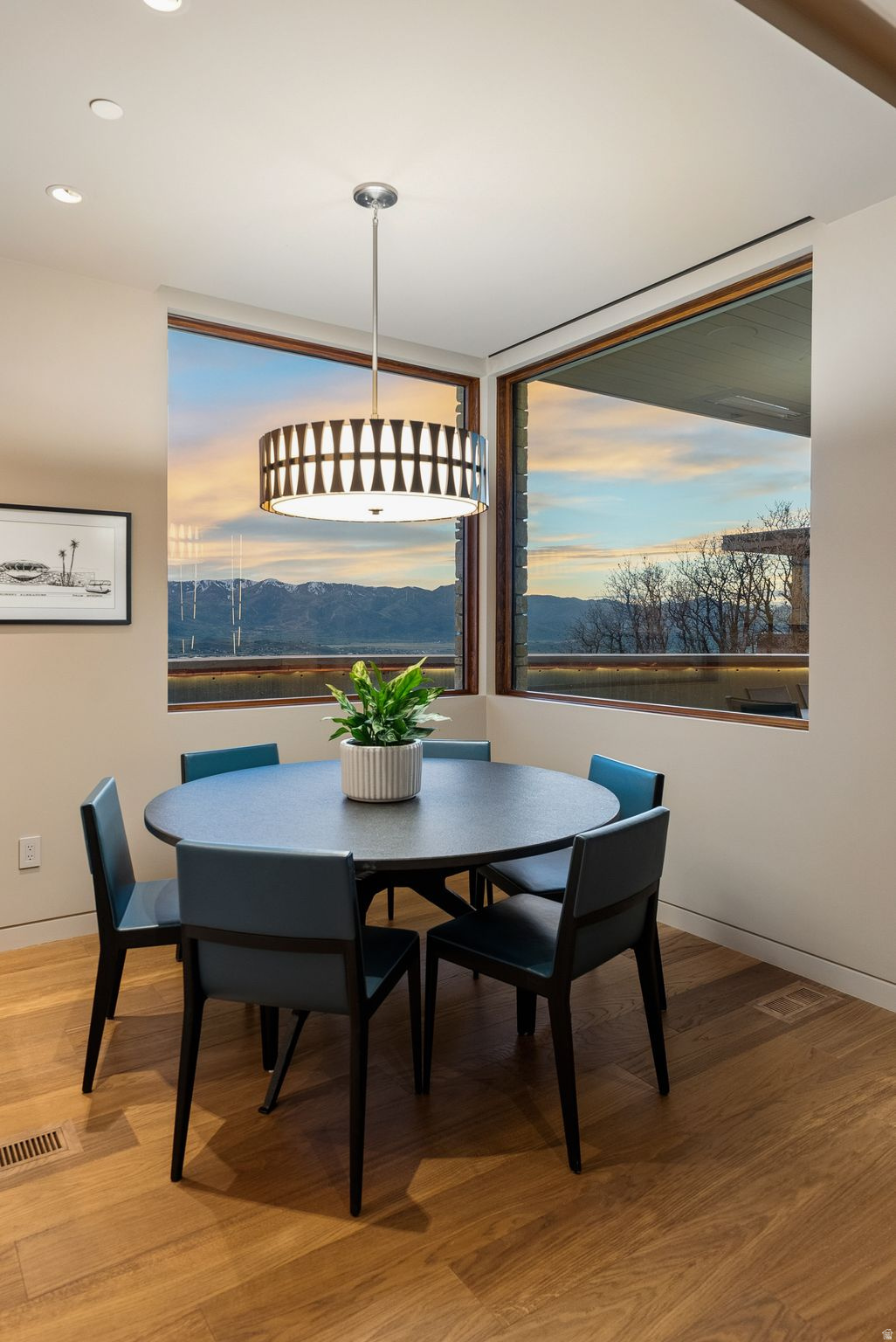 PROMONTORY - Residential