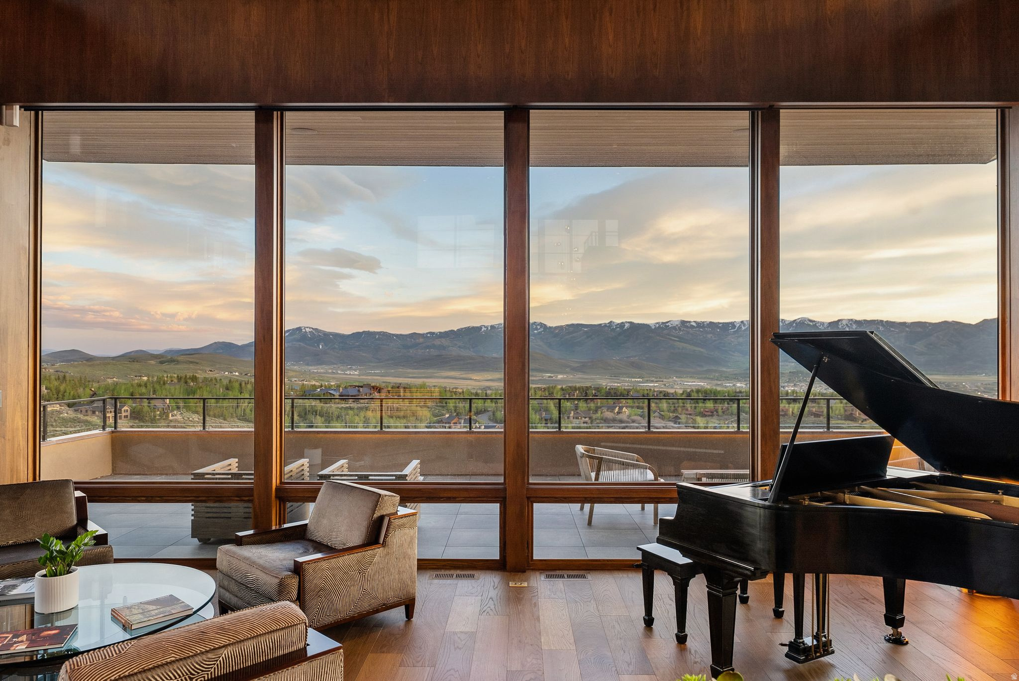 PROMONTORY - Residential