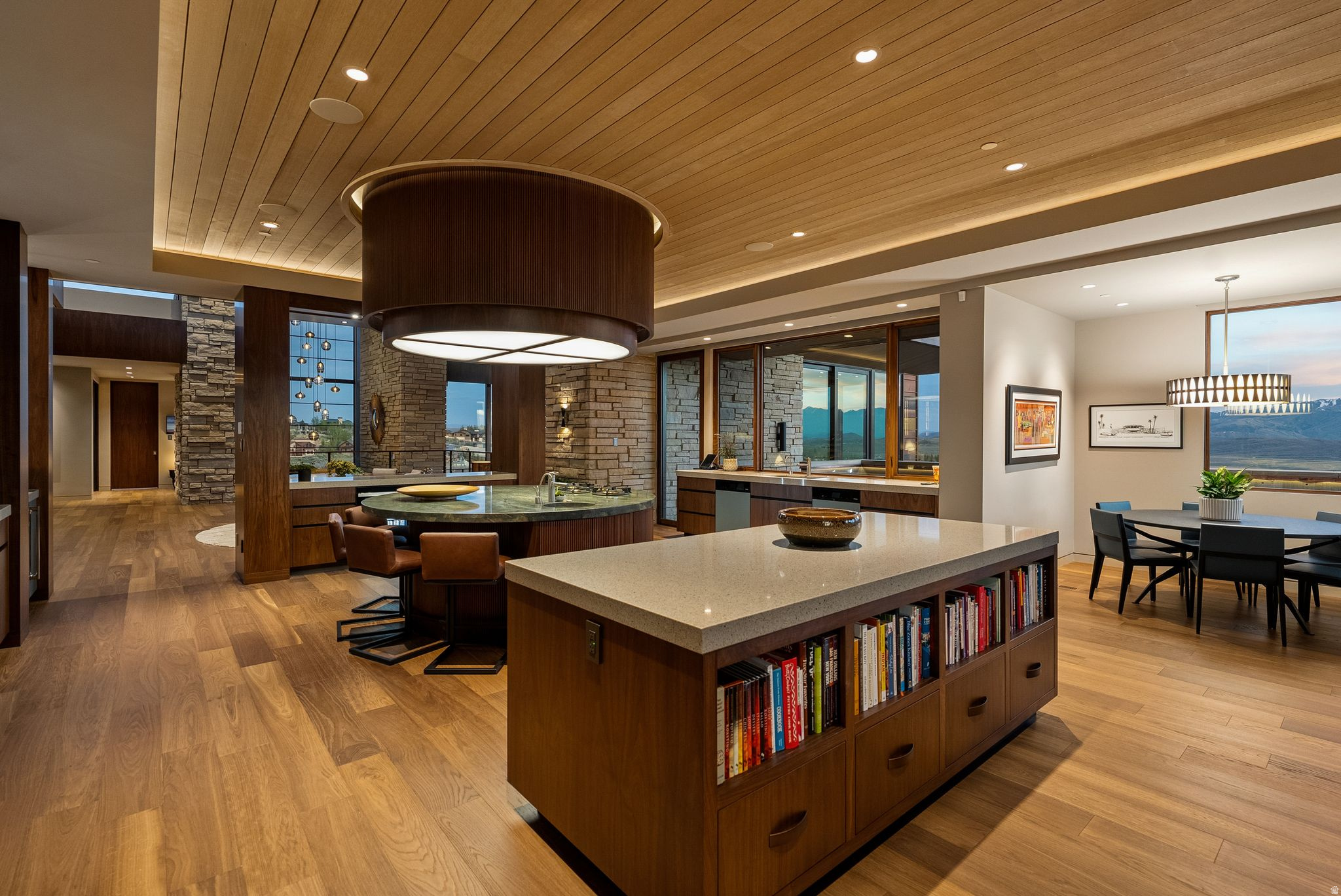 PROMONTORY - Residential