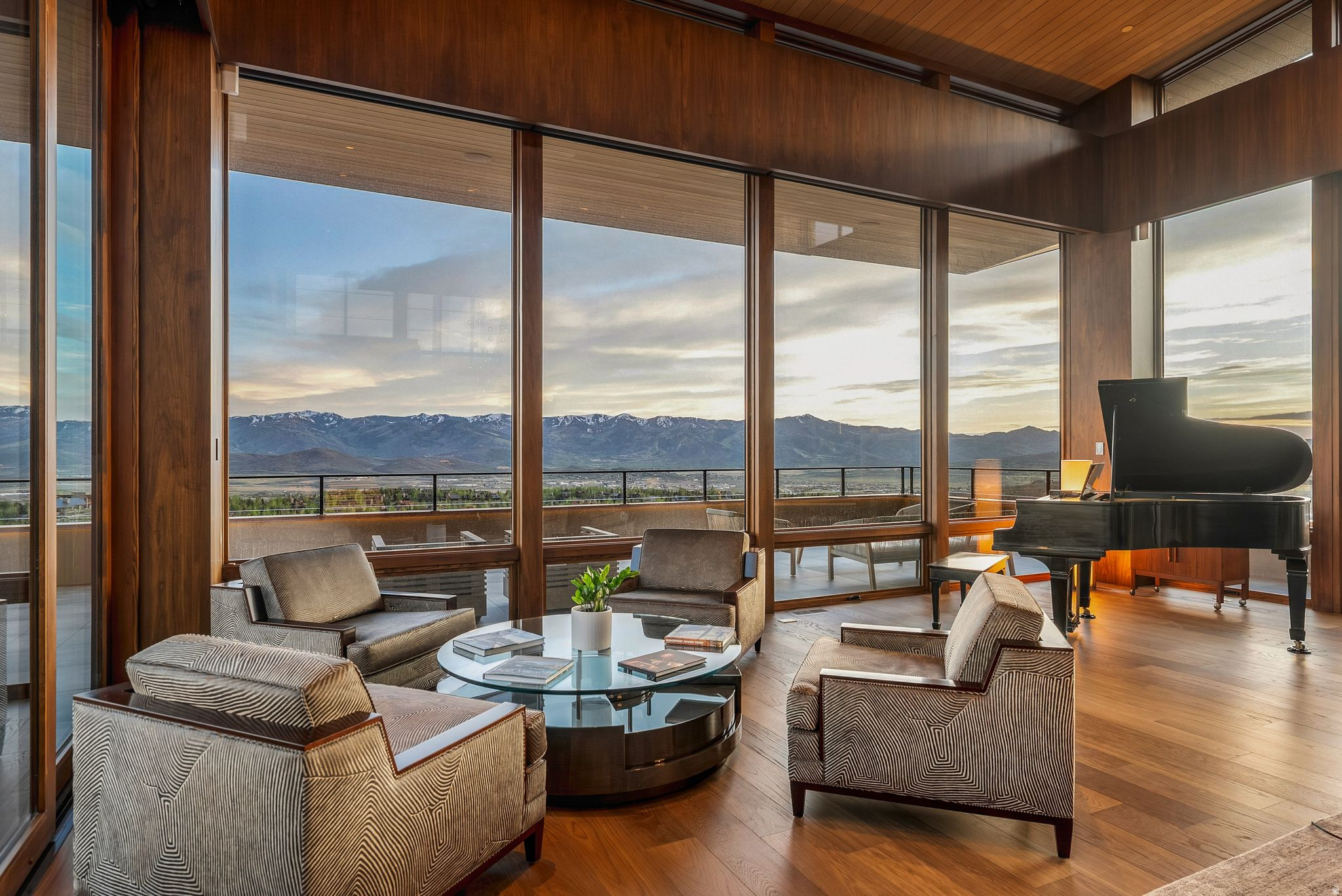 PROMONTORY - Residential
