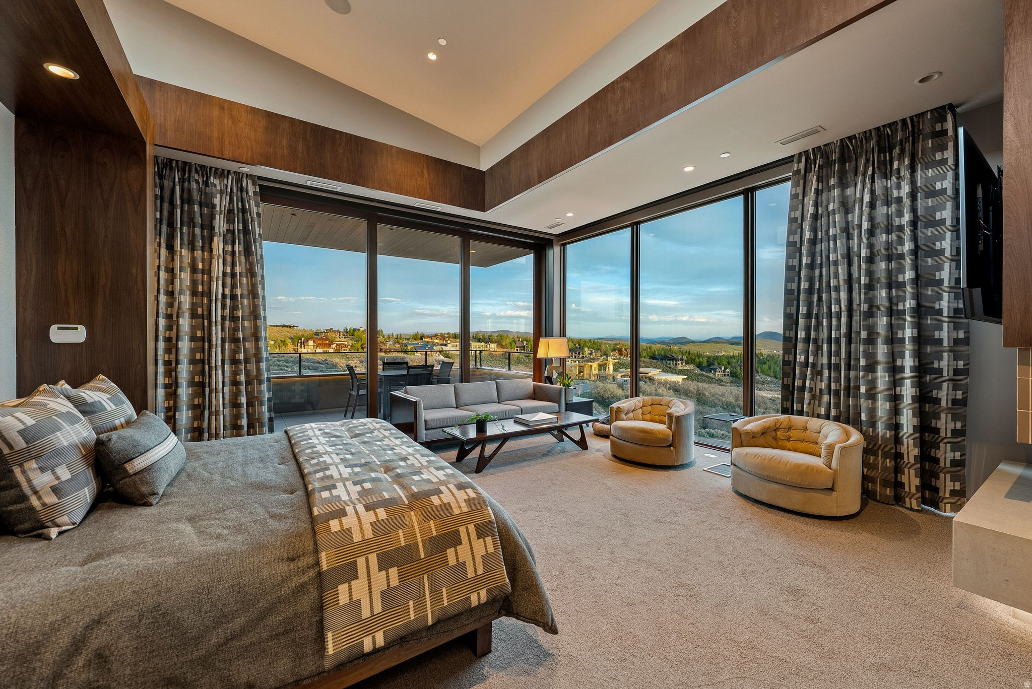 PROMONTORY - Residential
