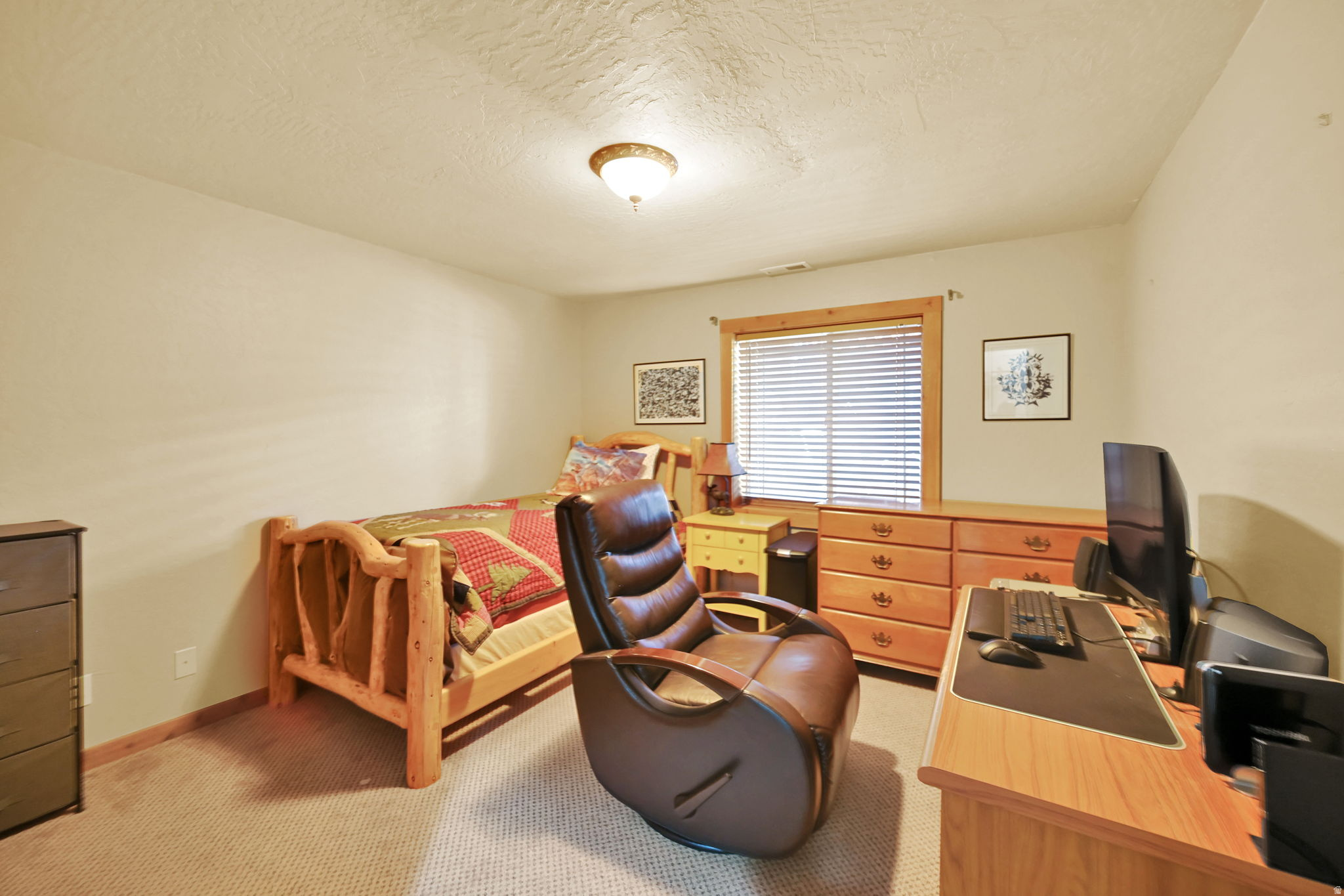 TIMBER LAKES - Residential