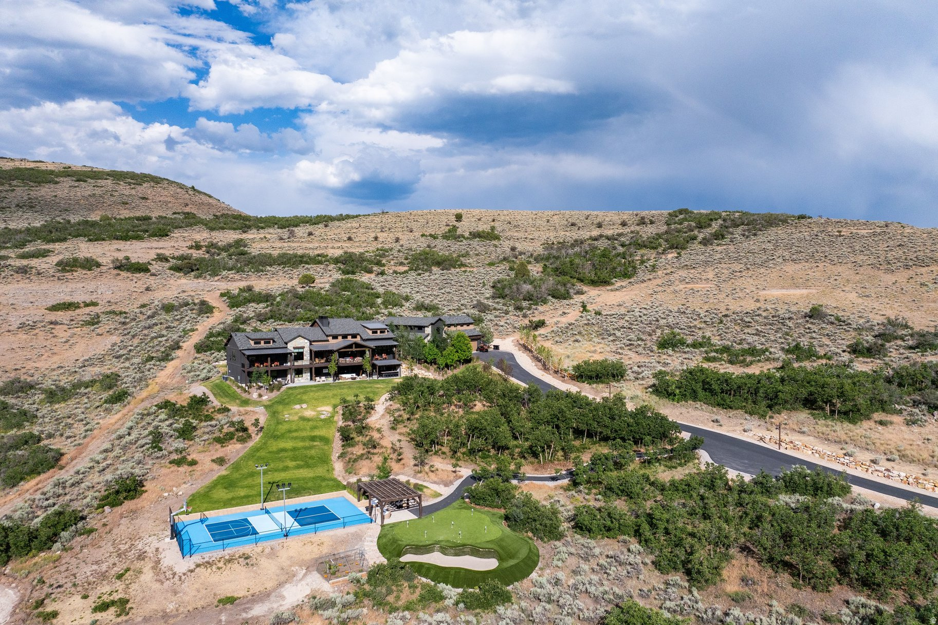 GREENERHILLS - Residential