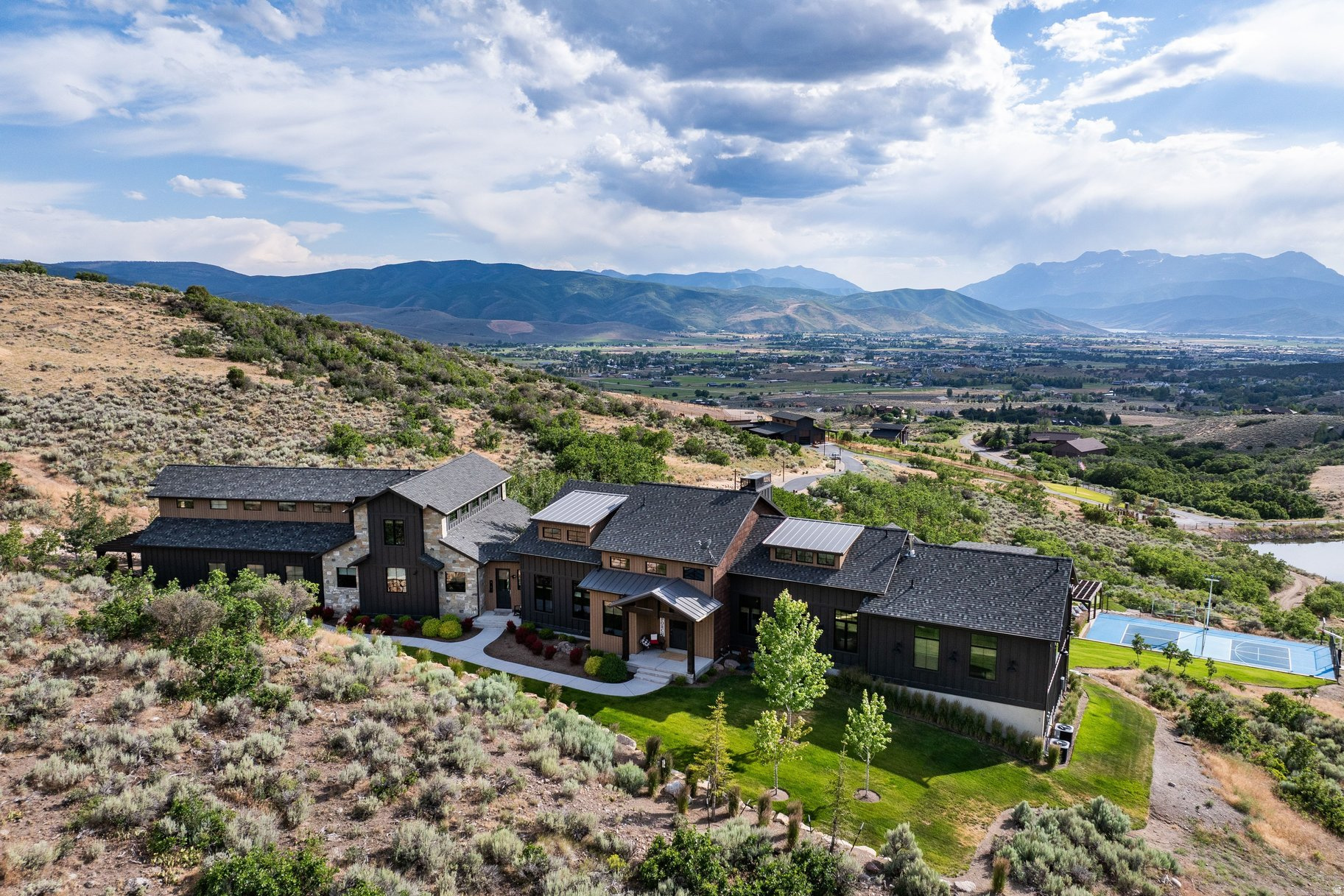 GREENERHILLS - Residential