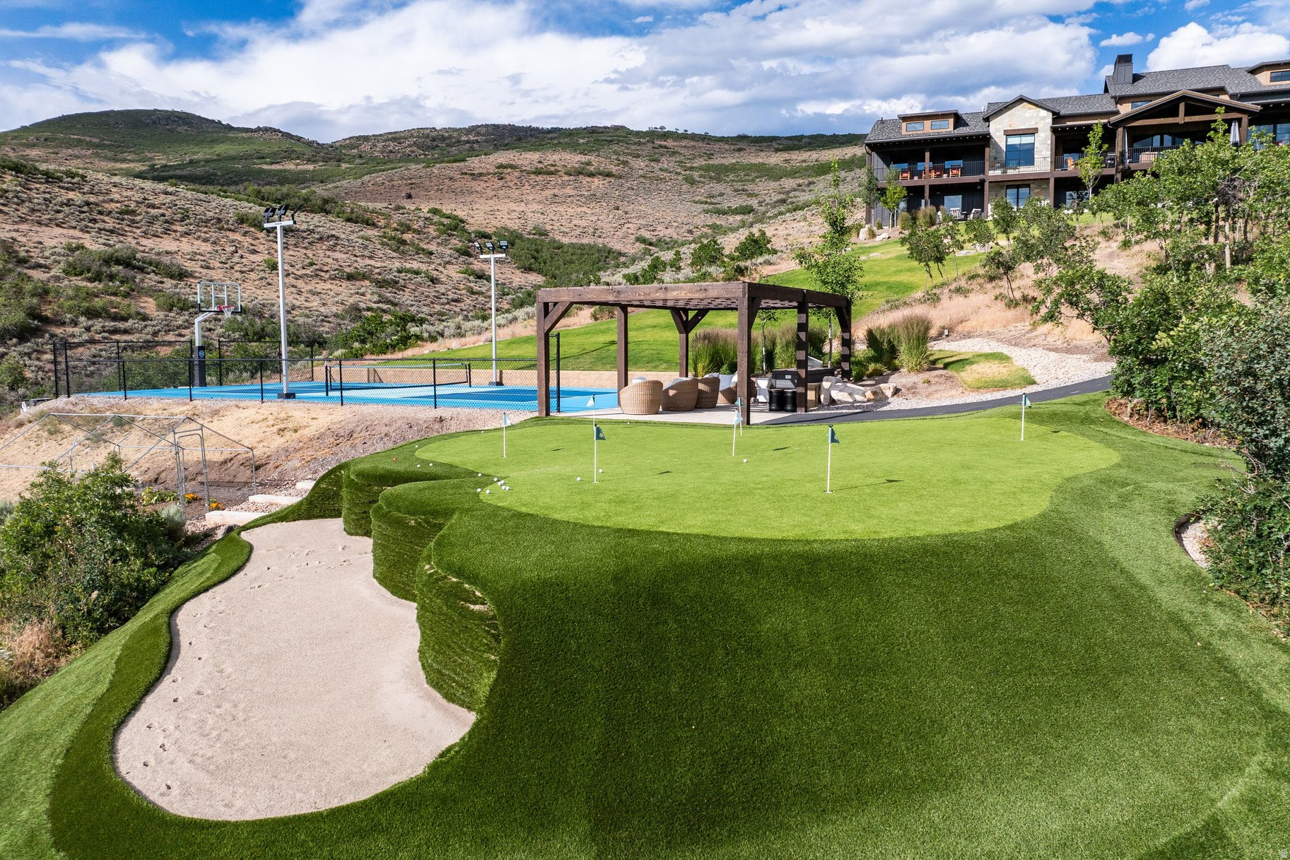 GREENERHILLS - Residential