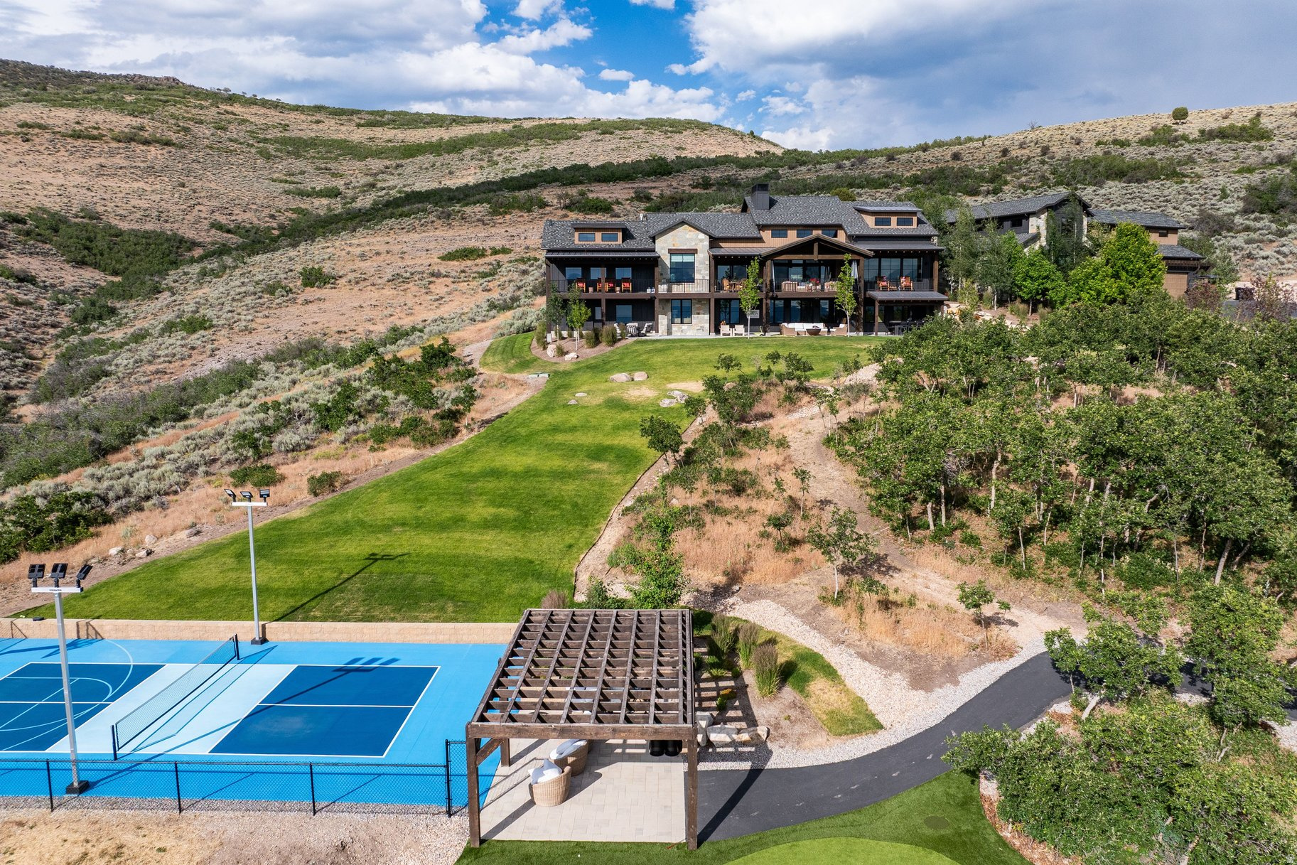GREENERHILLS - Residential