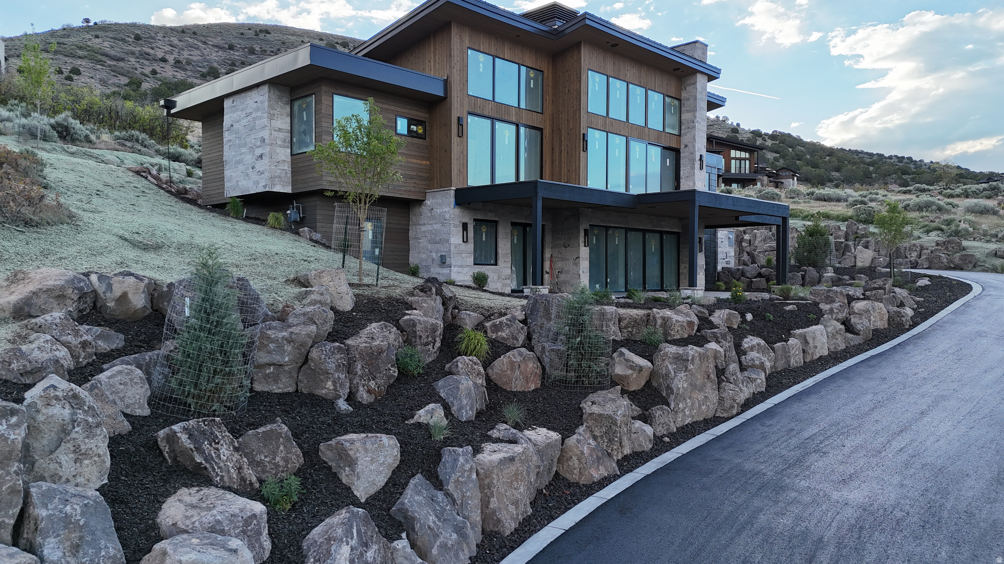 RED LEDGES - Residential