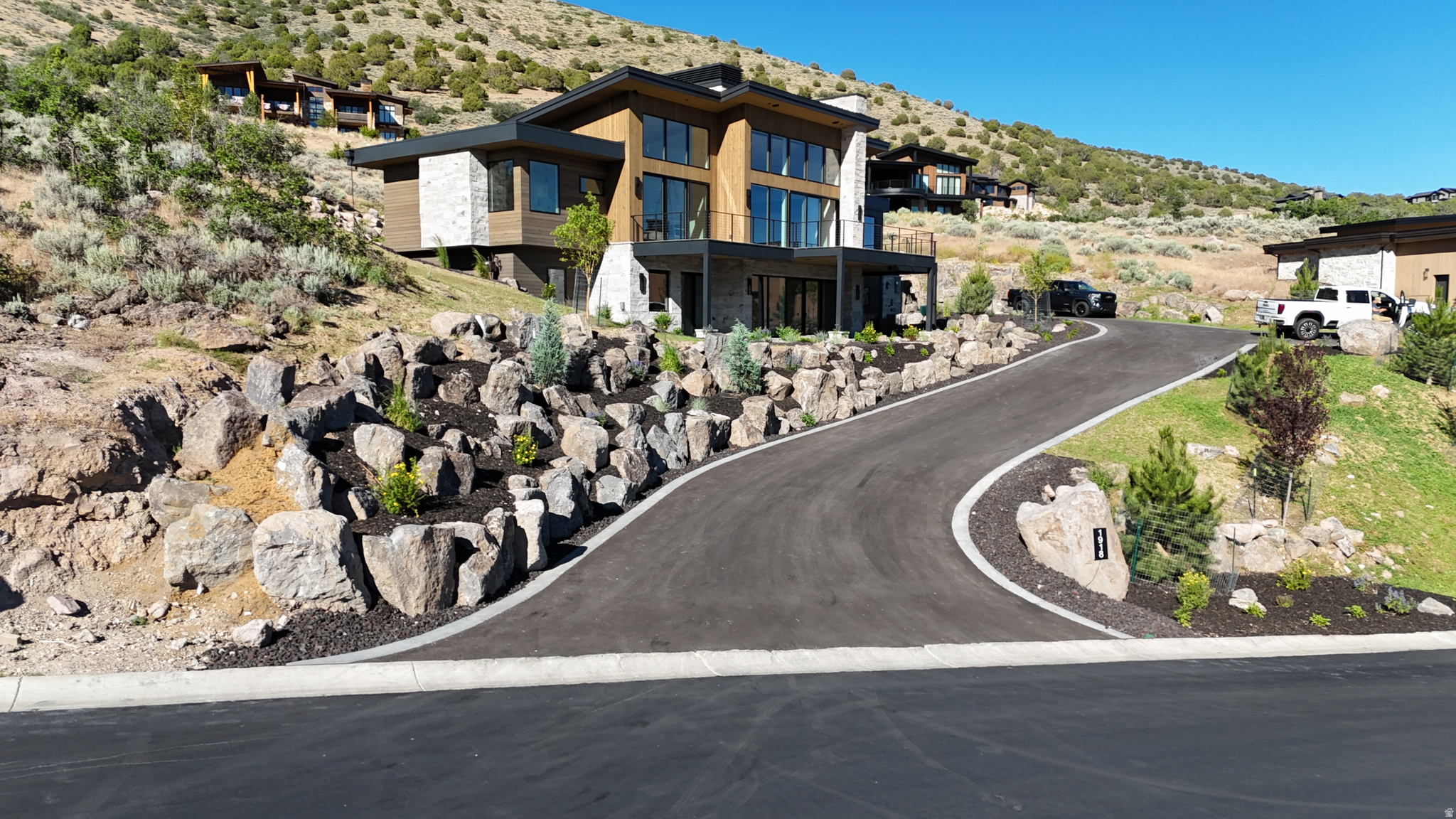 RED LEDGES - Residential