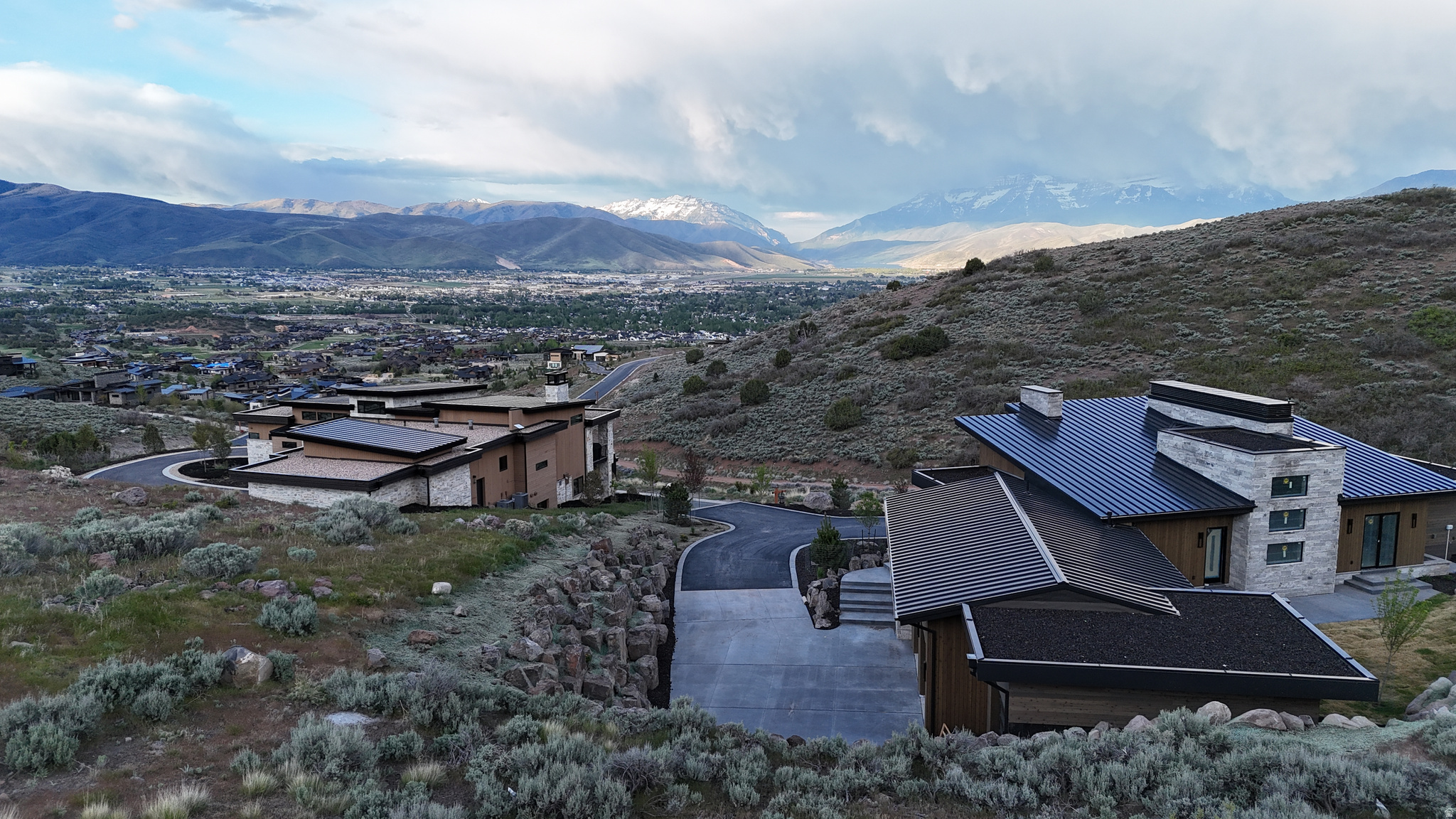 RED LEDGES - Residential