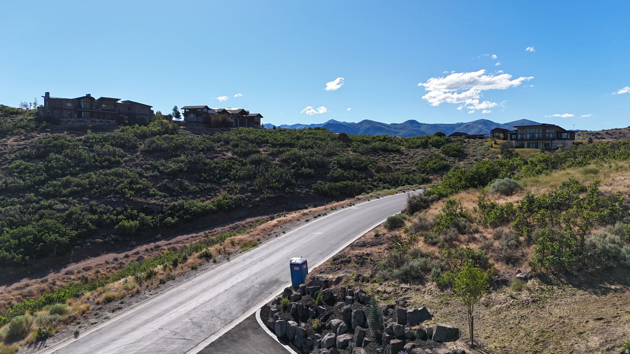 RED LEDGES - Residential