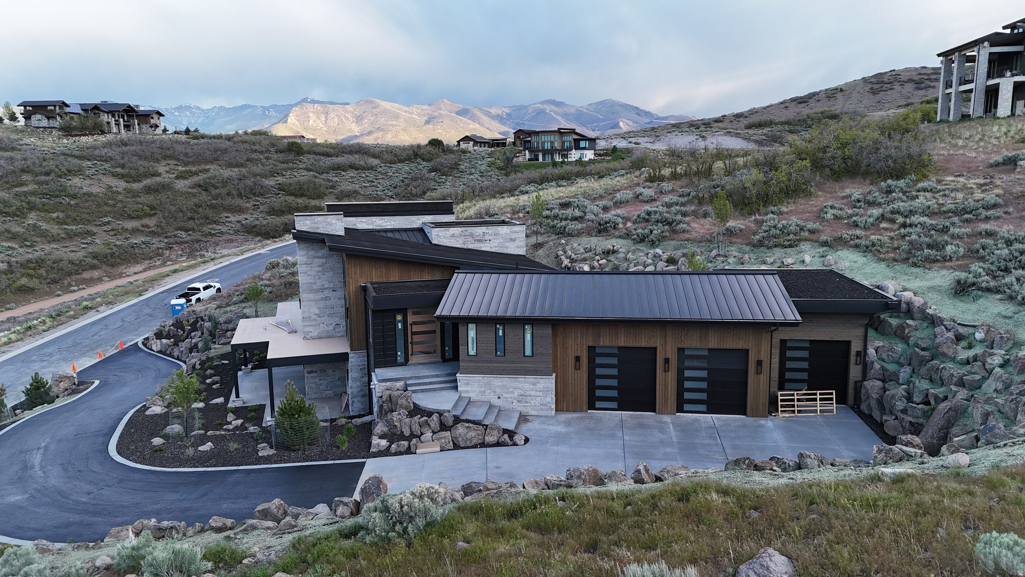 RED LEDGES - Residential
