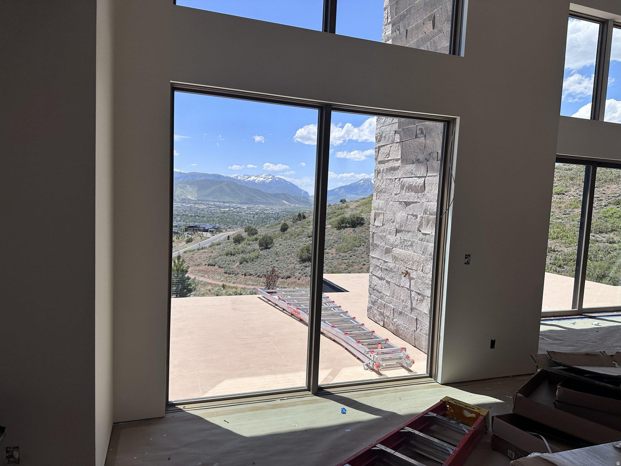 RED LEDGES - Residential