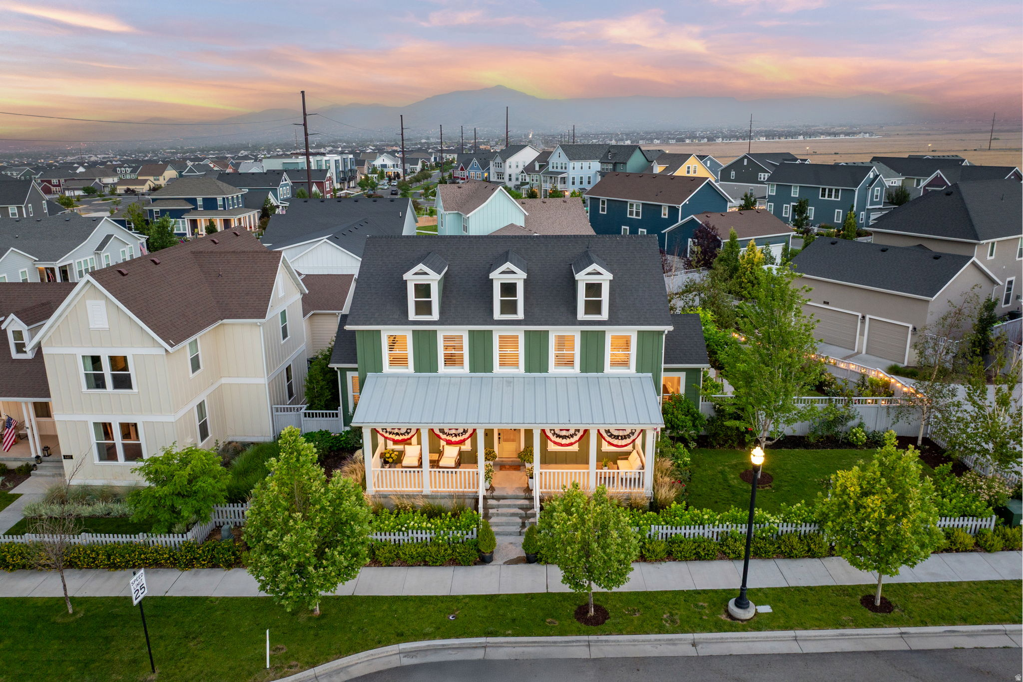 DAYBREAK - Residential