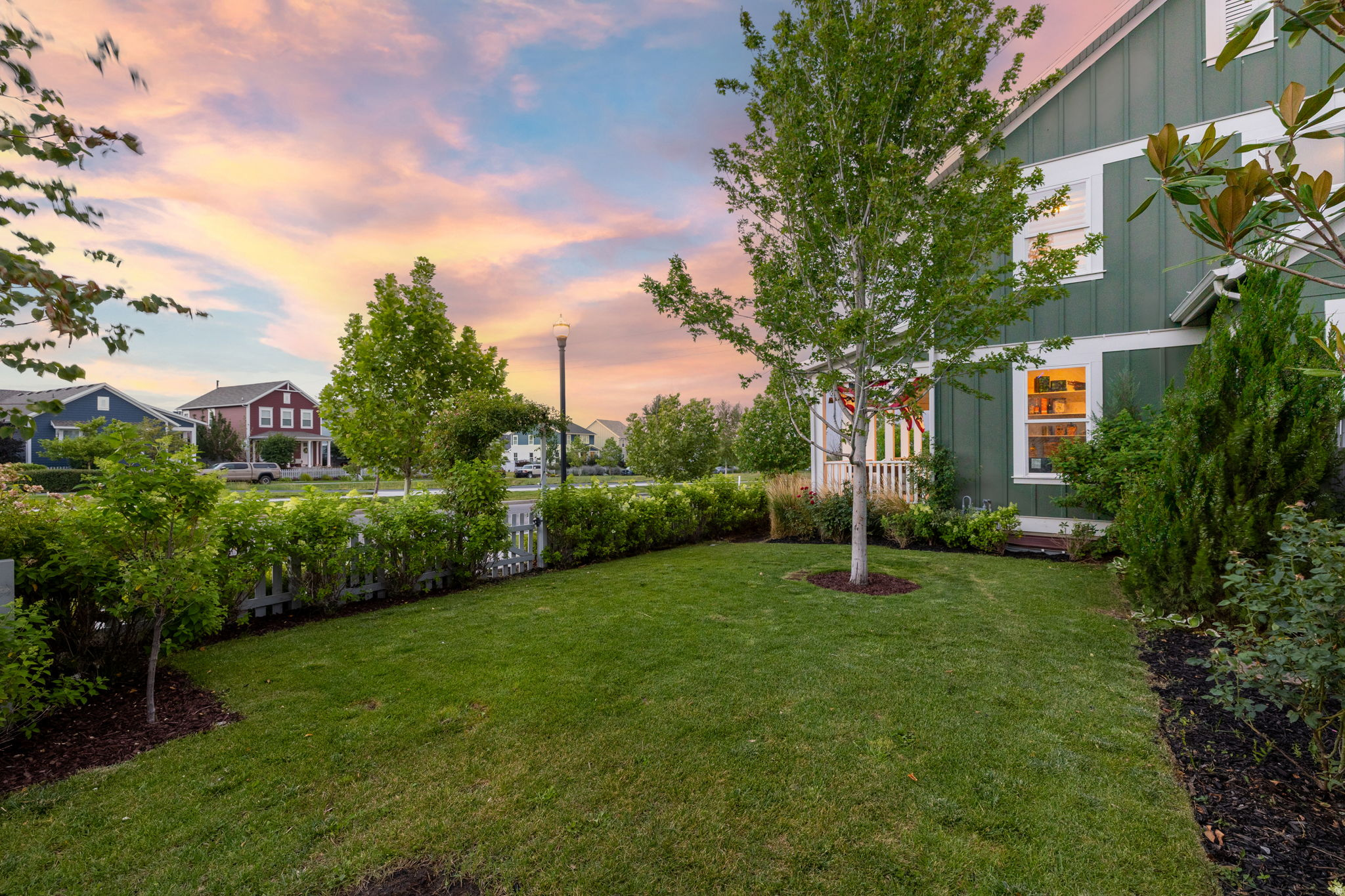 DAYBREAK - Residential