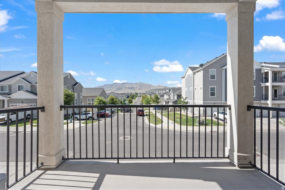 QUAILHILL AT MT SARATOGA - Residential
